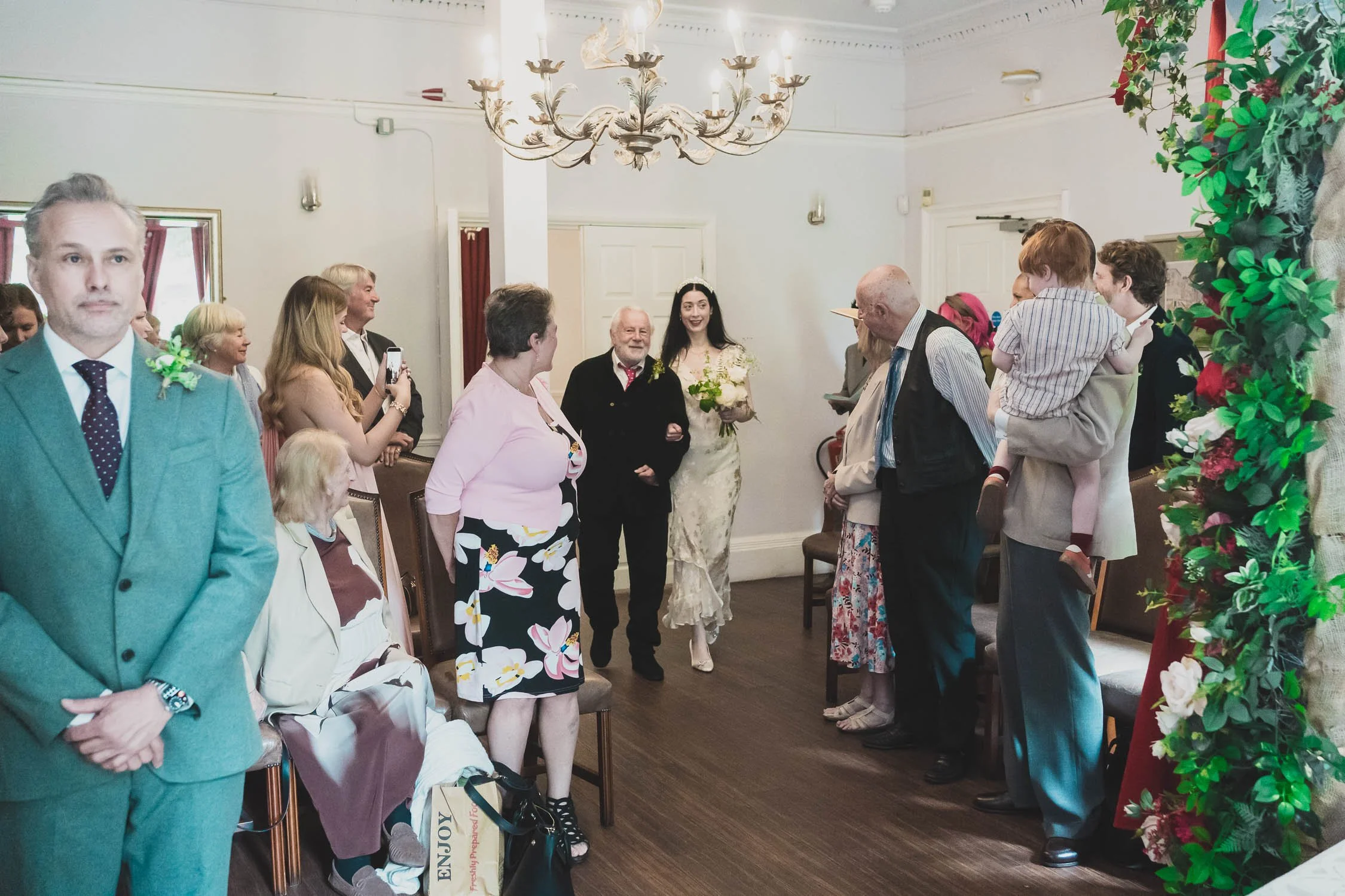 053-southwark-register-office-cutty-sark-pub-greenwich-wedding-photographer-london.jpg