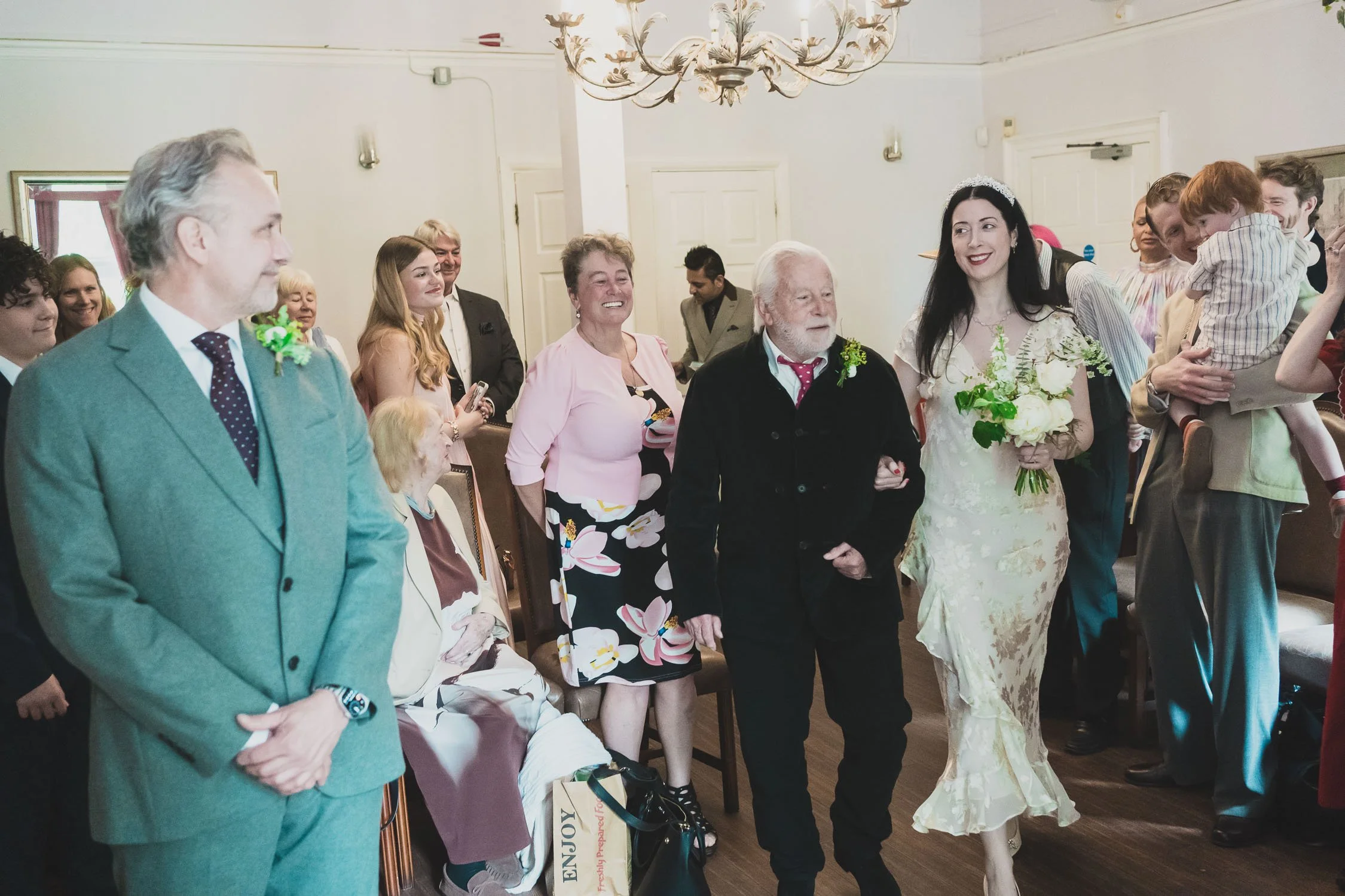 056-southwark-register-office-cutty-sark-pub-greenwich-wedding-photographer-london.jpg