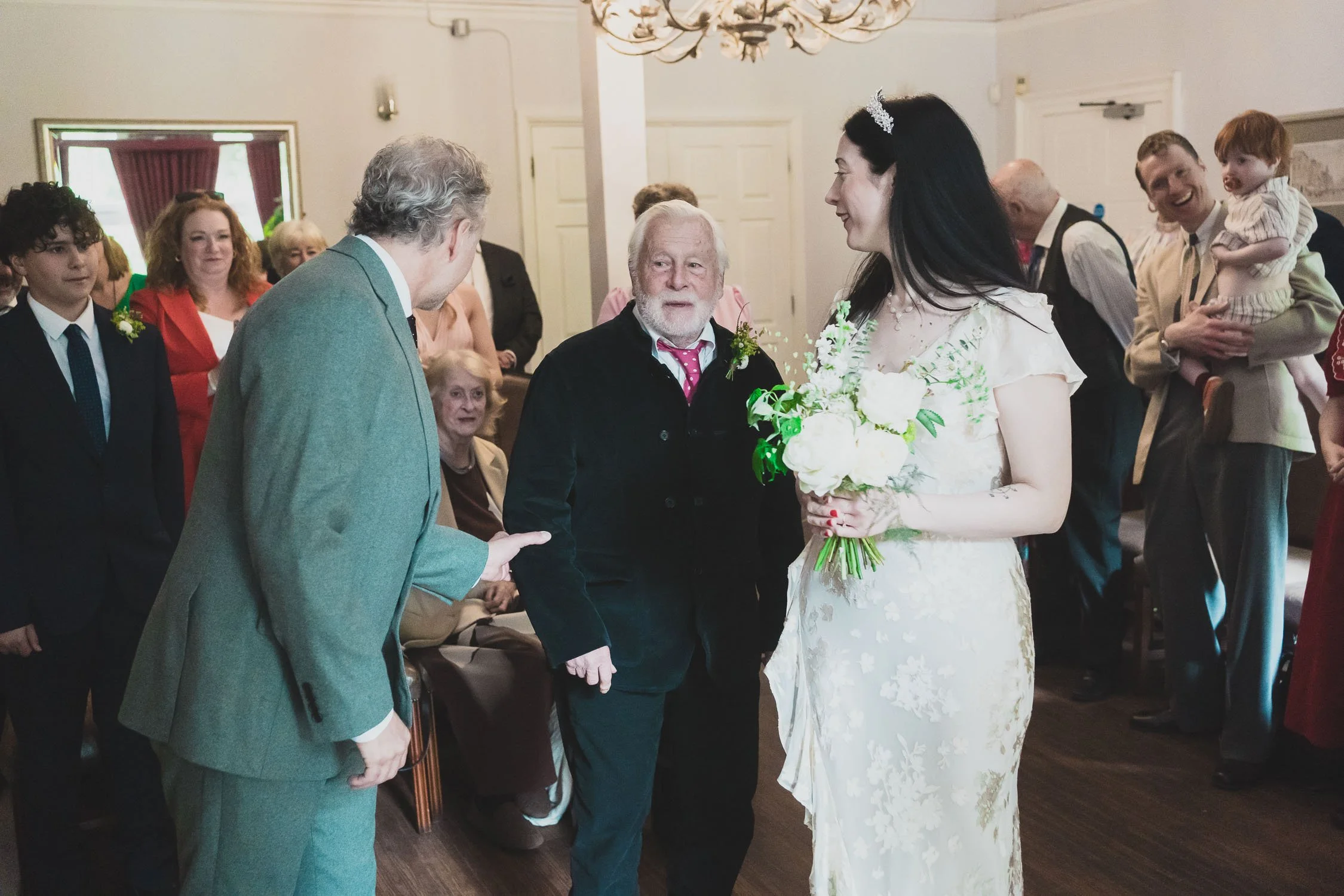 061-southwark-register-office-cutty-sark-pub-greenwich-wedding-photographer-london.jpg