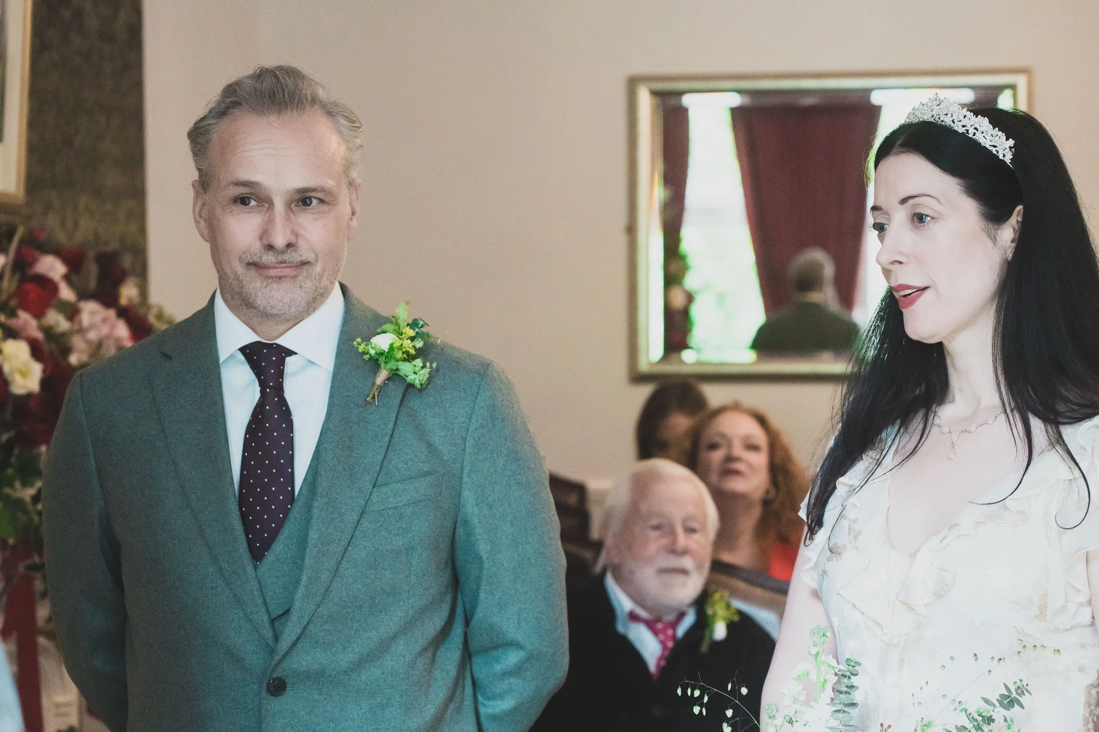062-southwark-register-office-cutty-sark-pub-greenwich-wedding-photographer-london.jpg
