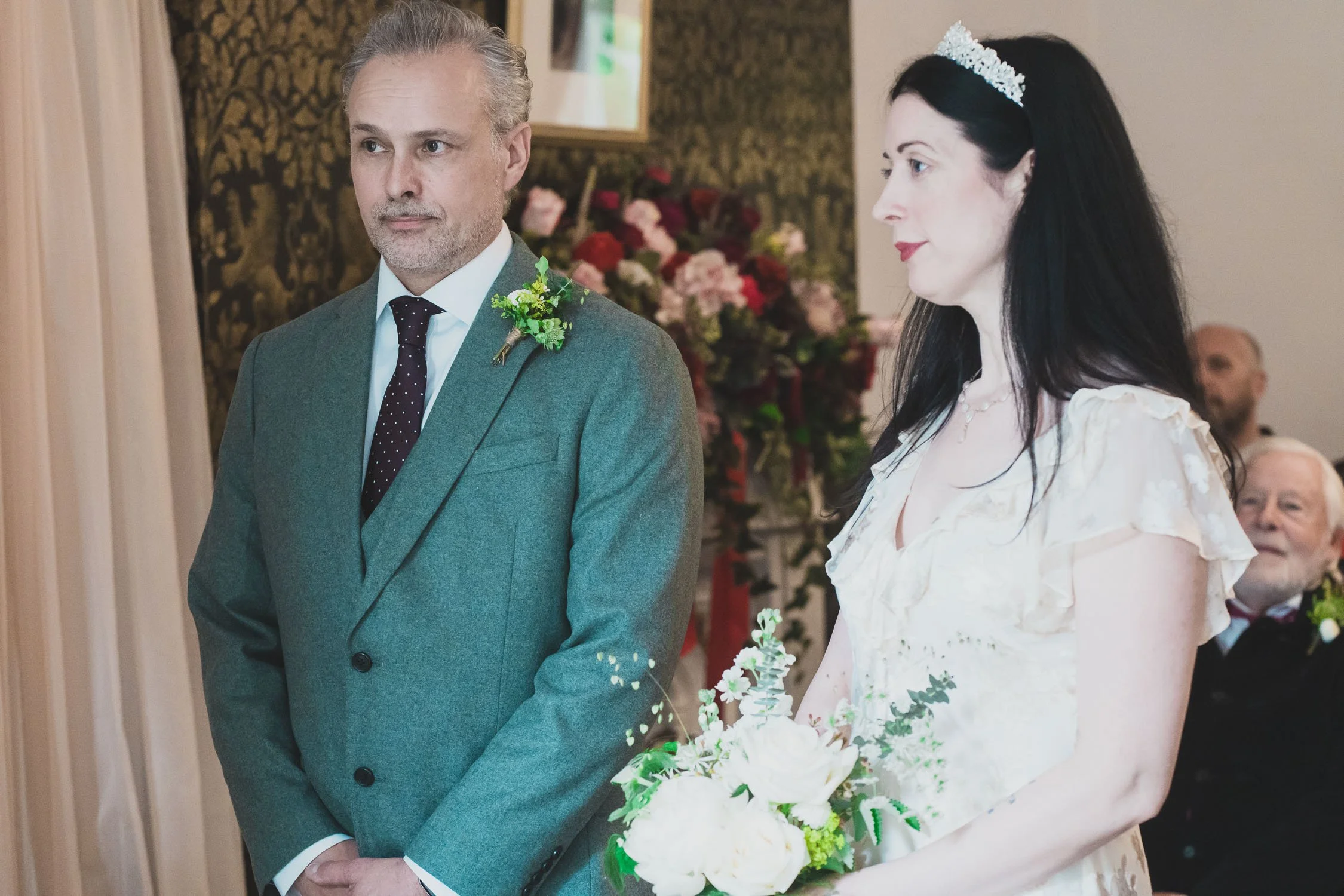 065-southwark-register-office-cutty-sark-pub-greenwich-wedding-photographer-london.jpg