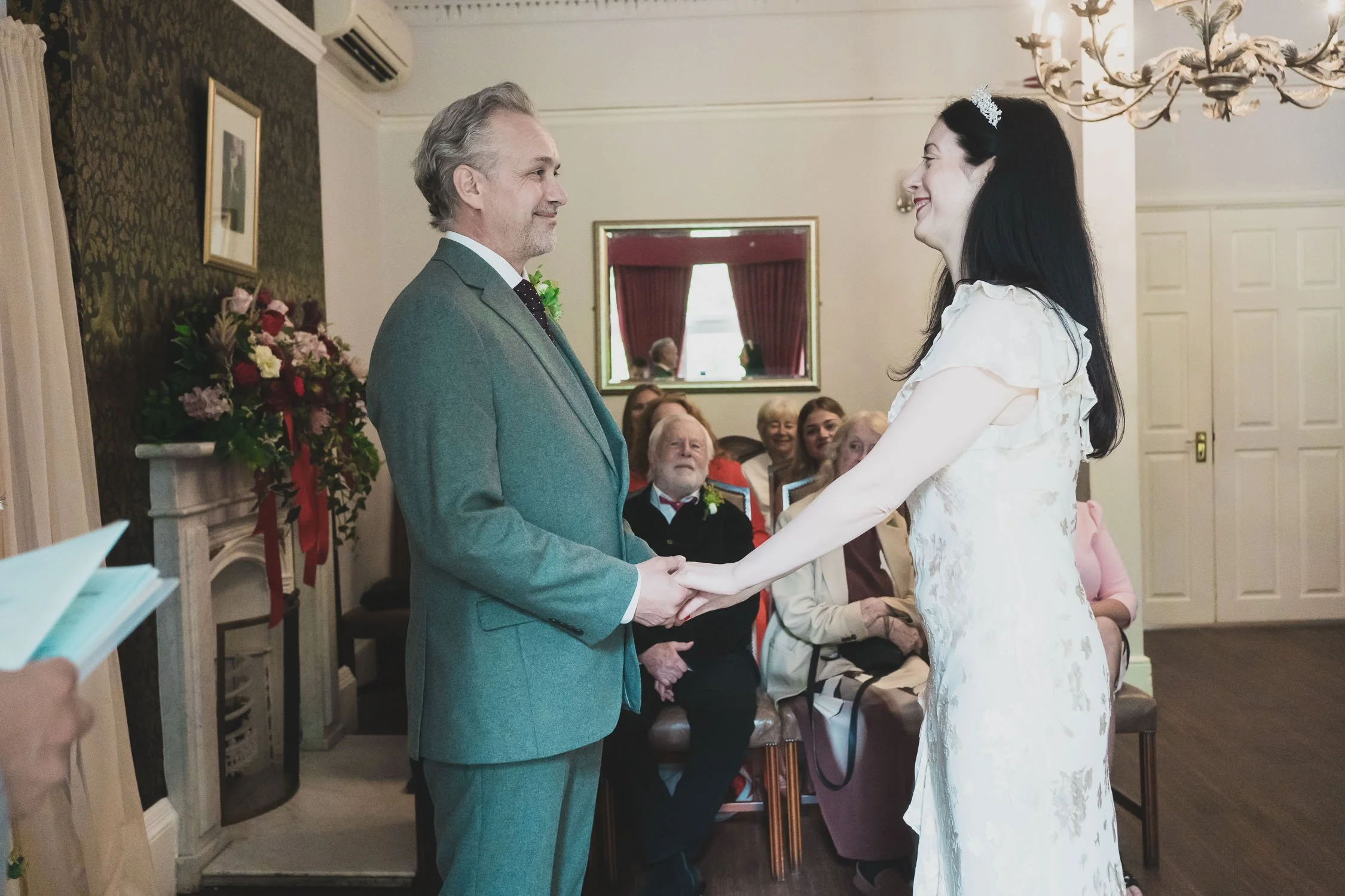 073-southwark-register-office-cutty-sark-pub-greenwich-wedding-photographer-london.jpg