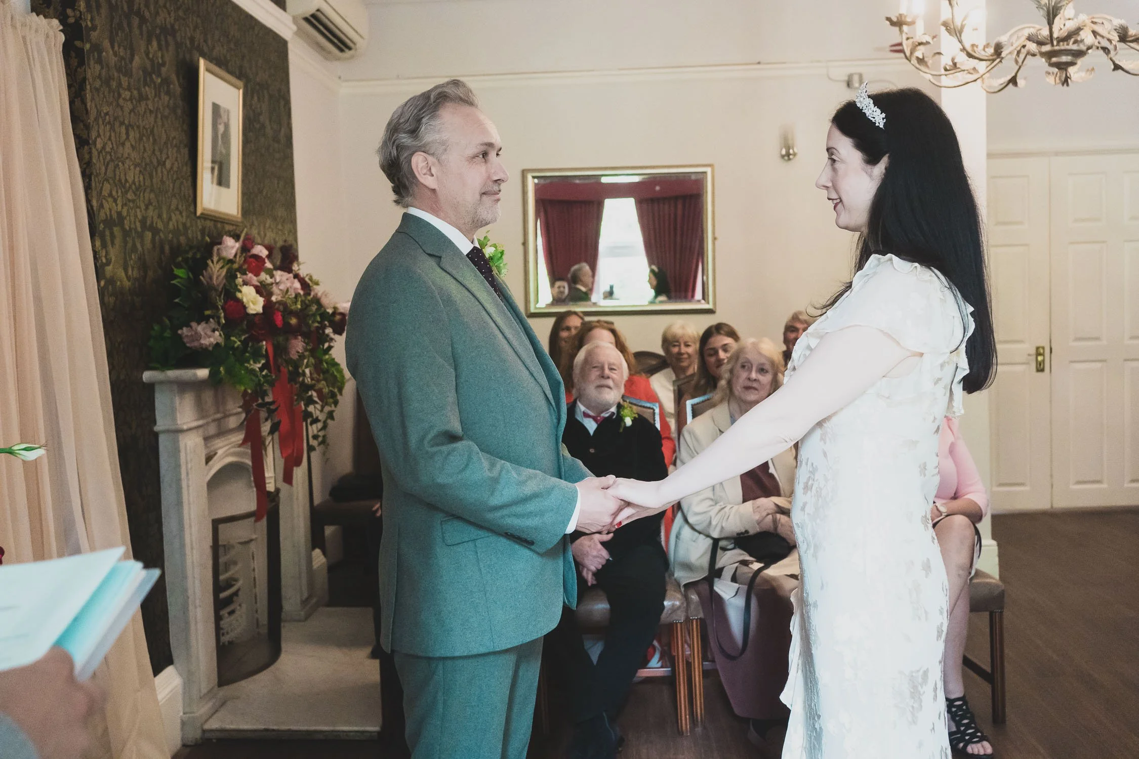 074-southwark-register-office-cutty-sark-pub-greenwich-wedding-photographer-london.jpg