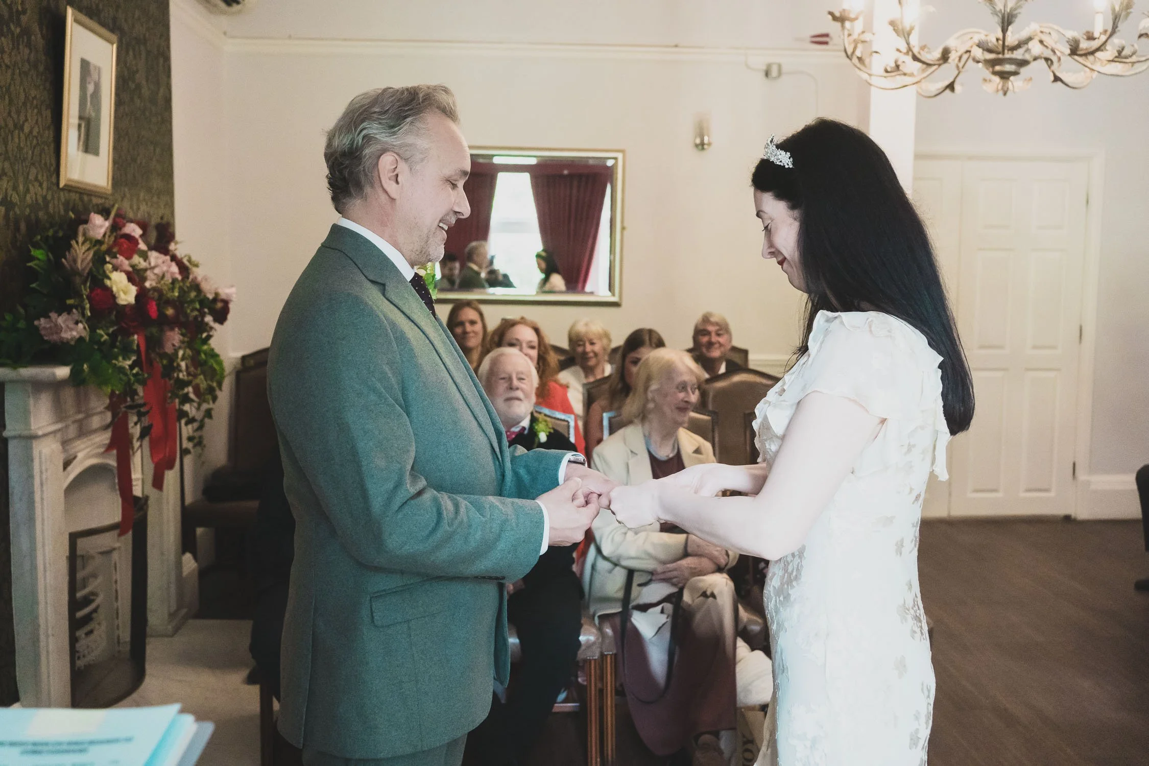 091-southwark-register-office-cutty-sark-pub-greenwich-wedding-photographer-london.jpg