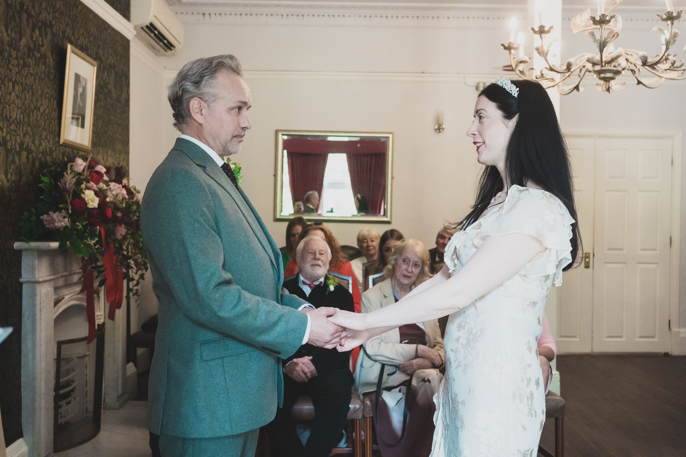 094-southwark-register-office-cutty-sark-pub-greenwich-wedding-photographer-london.jpg