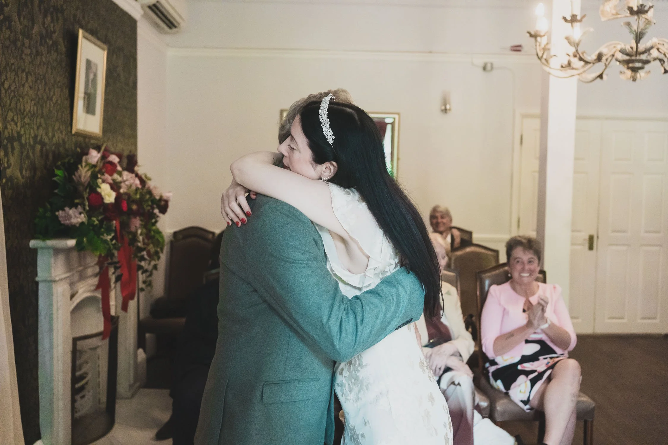 099-southwark-register-office-cutty-sark-pub-greenwich-wedding-photographer-london.jpg