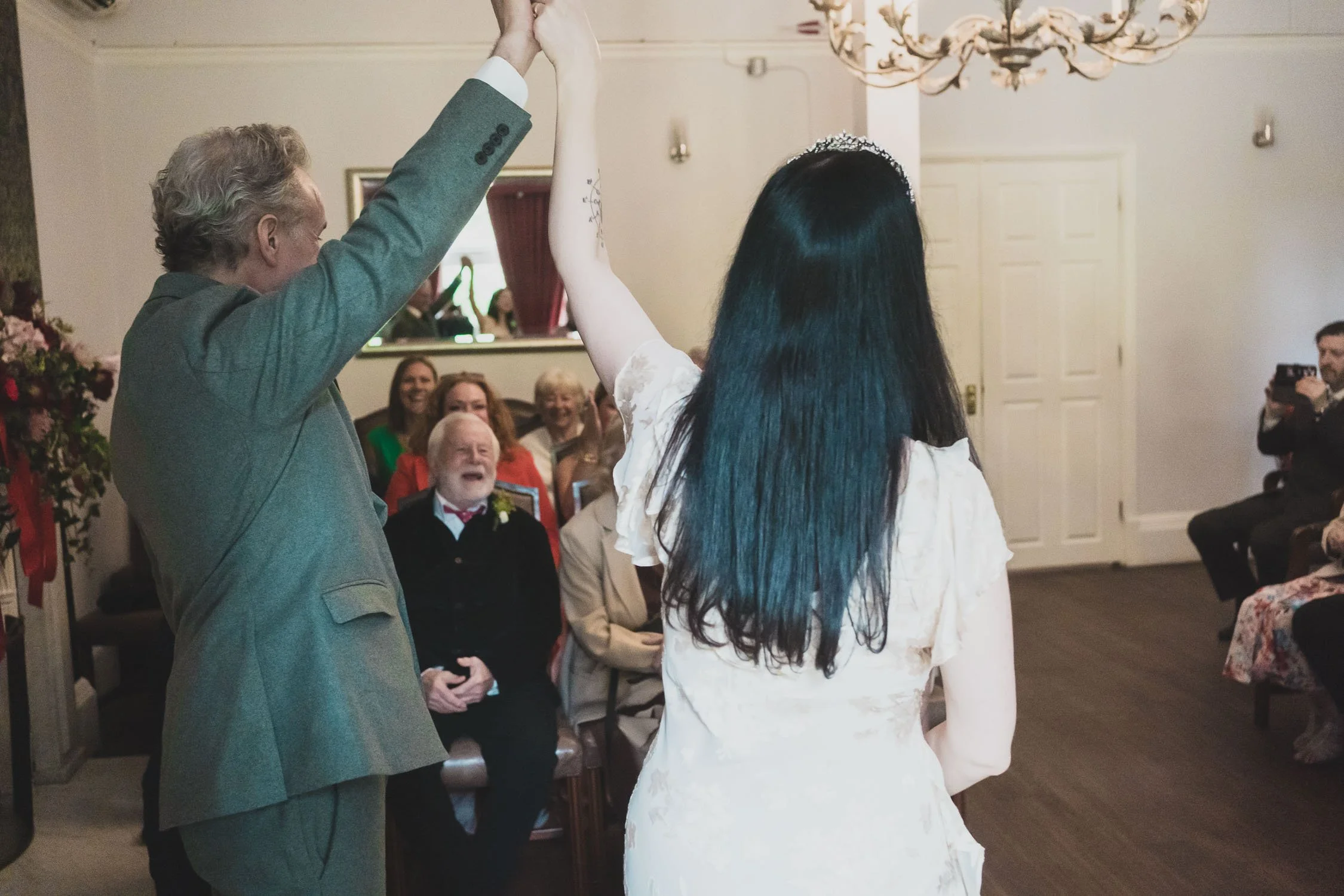 102-southwark-register-office-cutty-sark-pub-greenwich-wedding-photographer-london.jpg