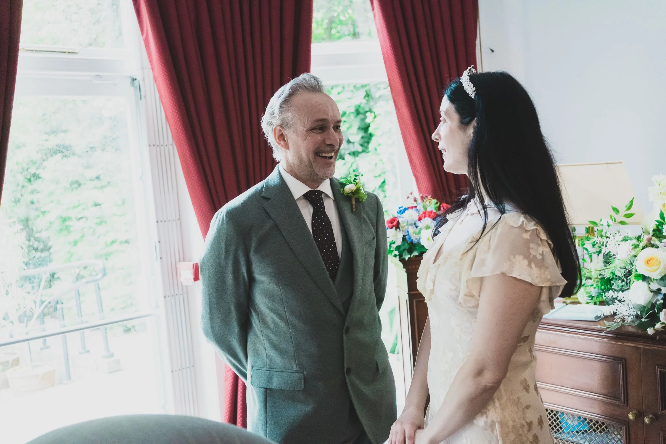 112-southwark-register-office-cutty-sark-pub-greenwich-wedding-photographer-london.jpg