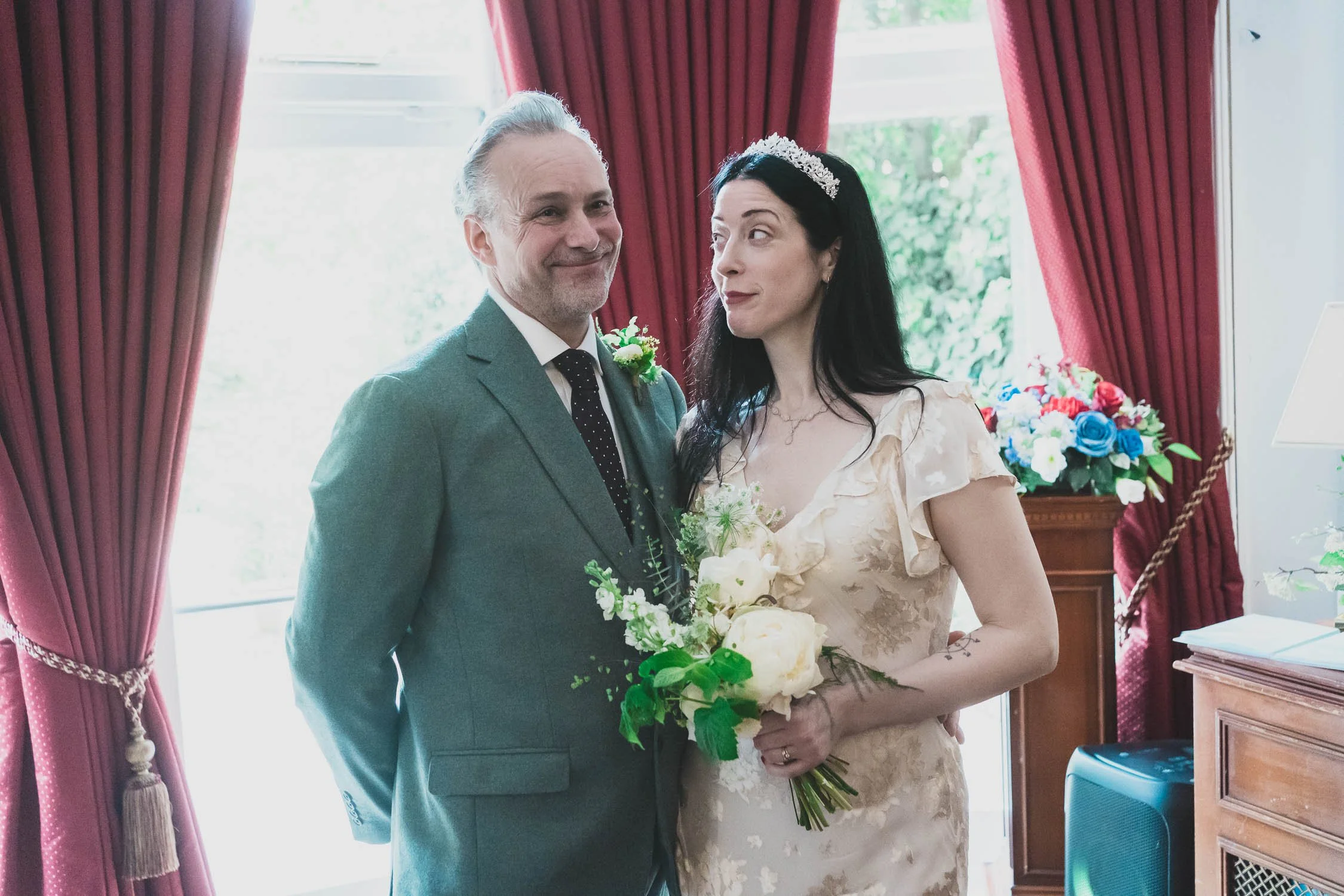 115-southwark-register-office-cutty-sark-pub-greenwich-wedding-photographer-london.jpg