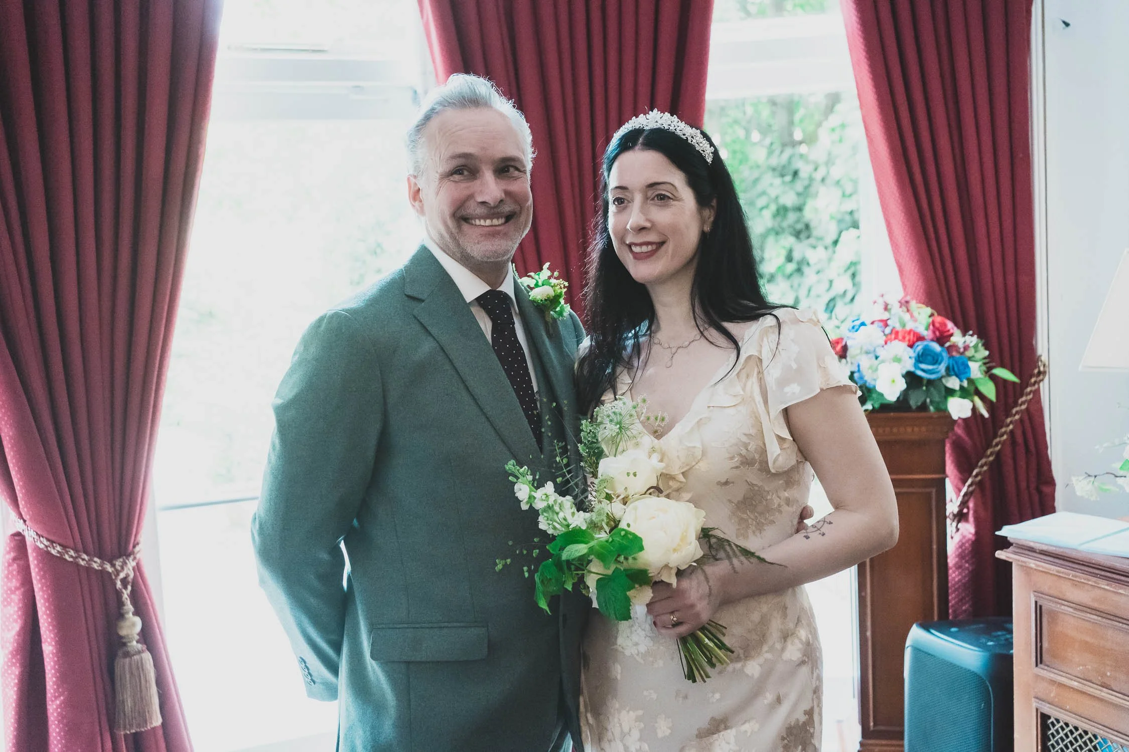 116-southwark-register-office-cutty-sark-pub-greenwich-wedding-photographer-london.jpg