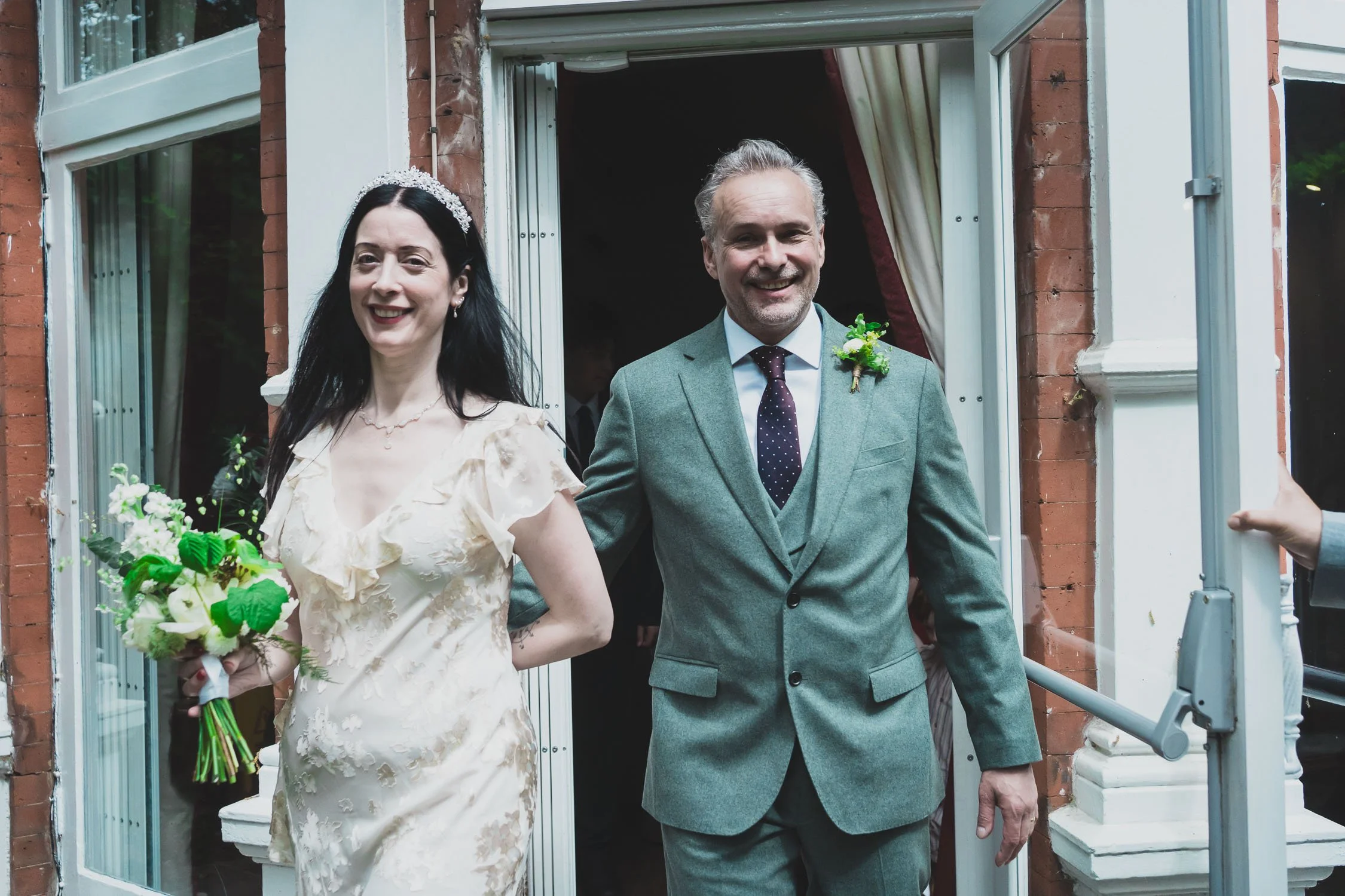 121-southwark-register-office-cutty-sark-pub-greenwich-wedding-photographer-london.jpg