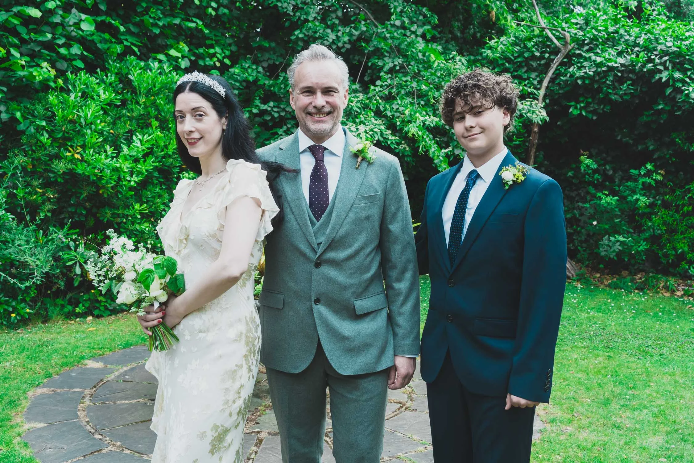 126-southwark-register-office-cutty-sark-pub-greenwich-wedding-photographer-london.jpg