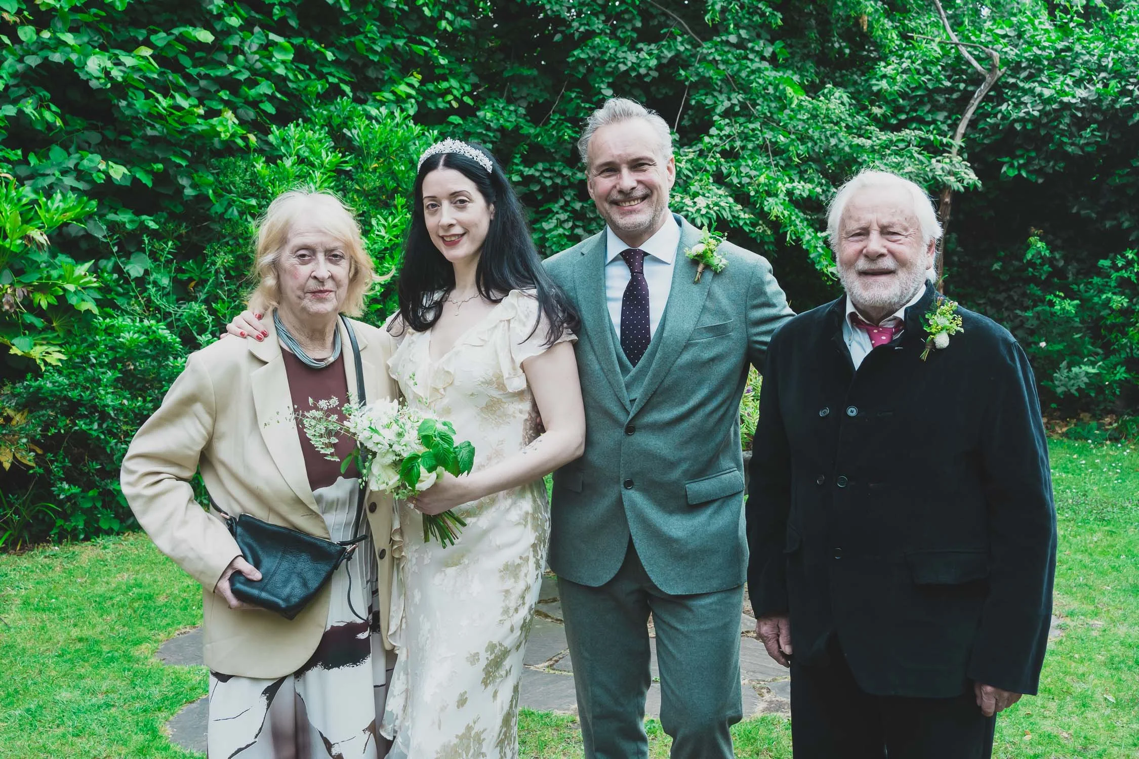 128-southwark-register-office-cutty-sark-pub-greenwich-wedding-photographer-london.jpg