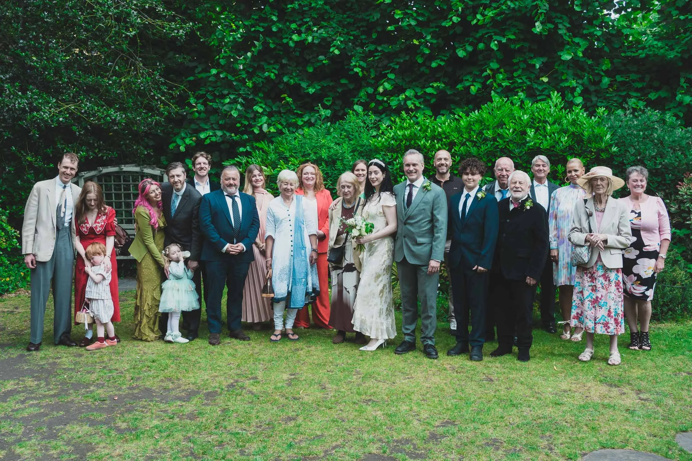 131-southwark-register-office-cutty-sark-pub-greenwich-wedding-photographer-london.jpg