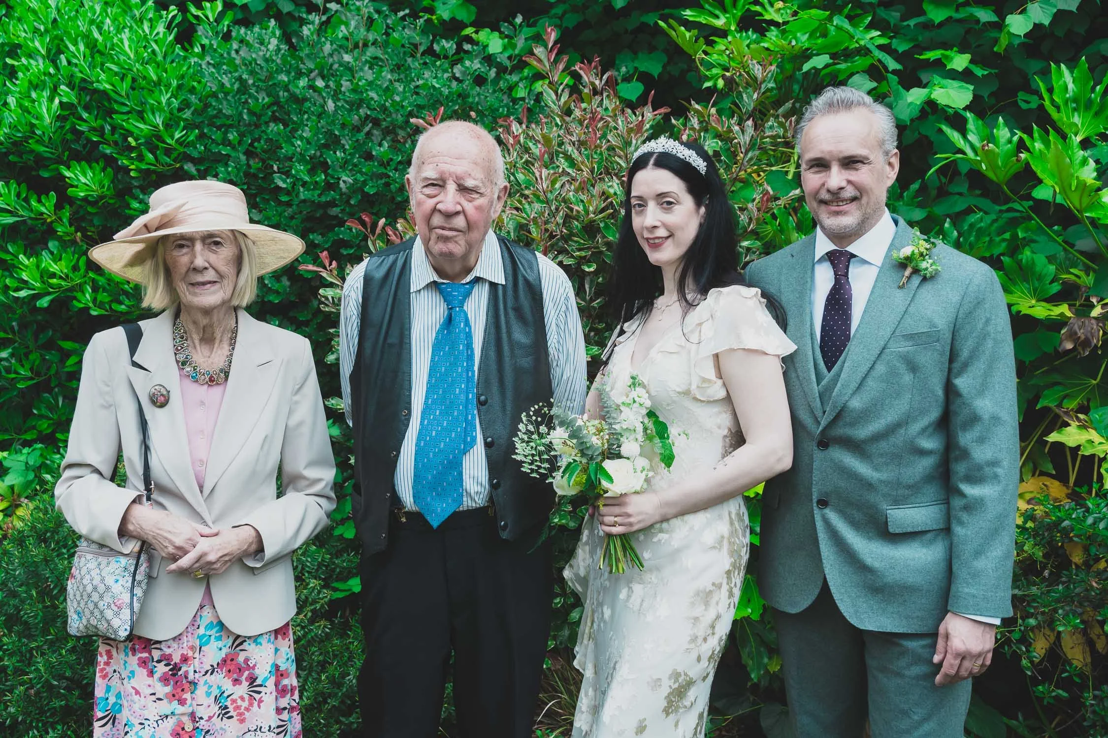 132-southwark-register-office-cutty-sark-pub-greenwich-wedding-photographer-london.jpg