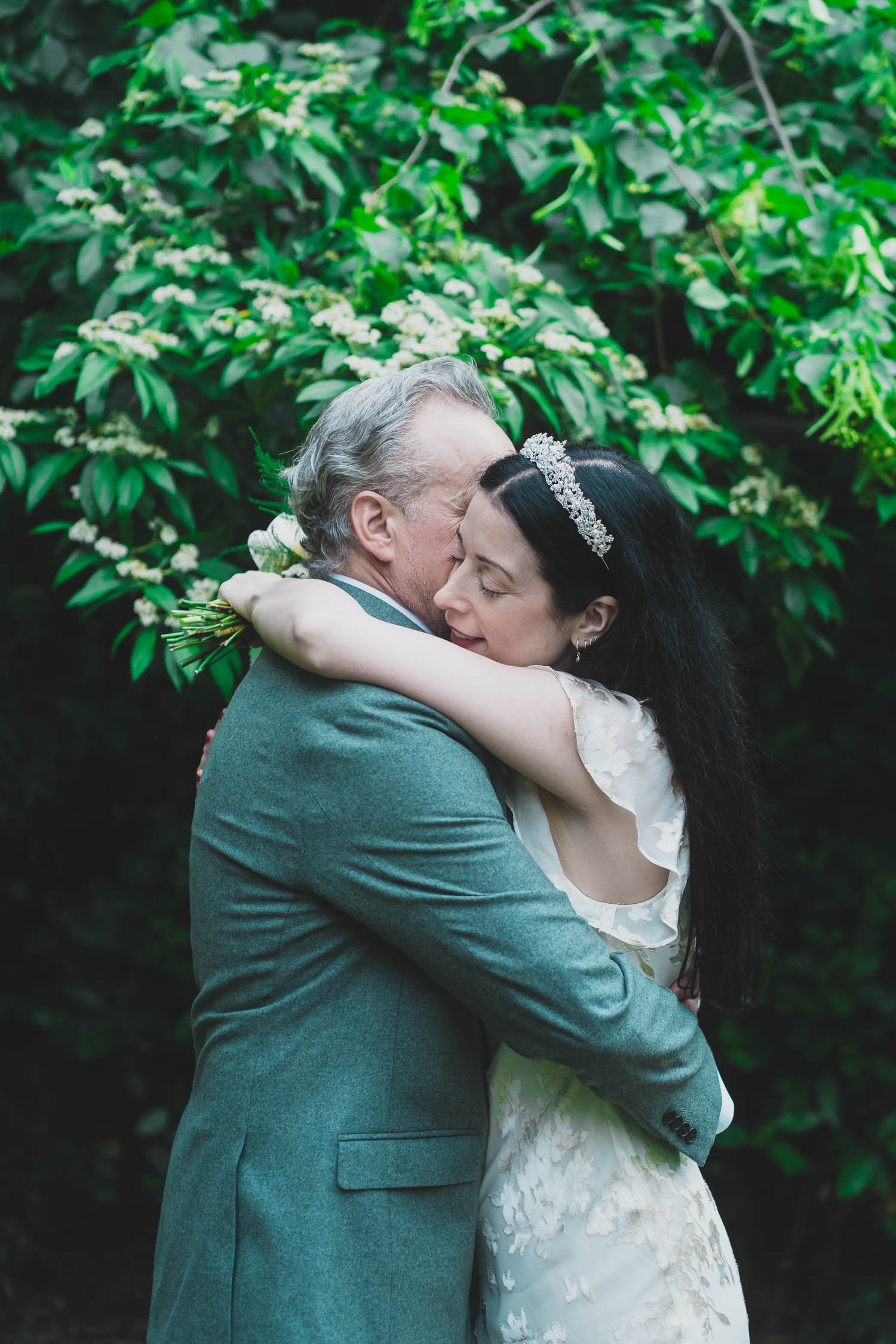 150-southwark-register-office-cutty-sark-pub-greenwich-wedding-photographer-london.jpg