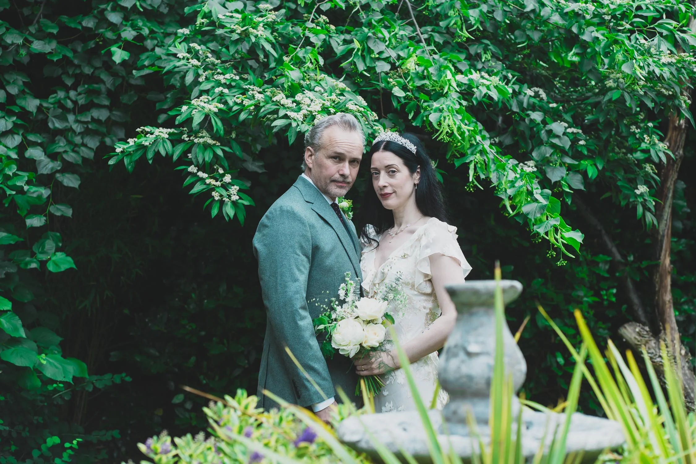 151-southwark-register-office-cutty-sark-pub-greenwich-wedding-photographer-london.jpg