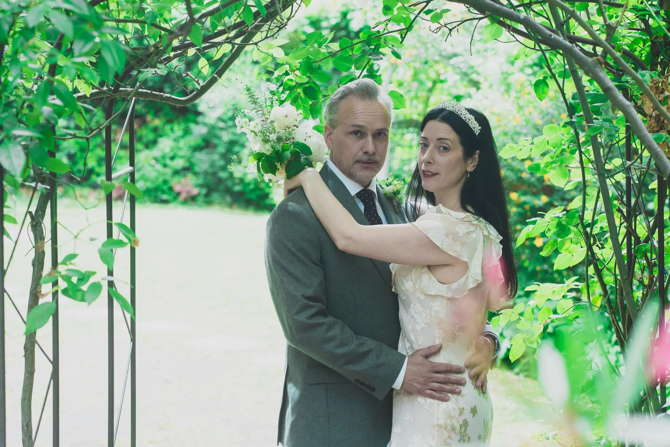 162-southwark-register-office-cutty-sark-pub-greenwich-wedding-photographer-london.jpg