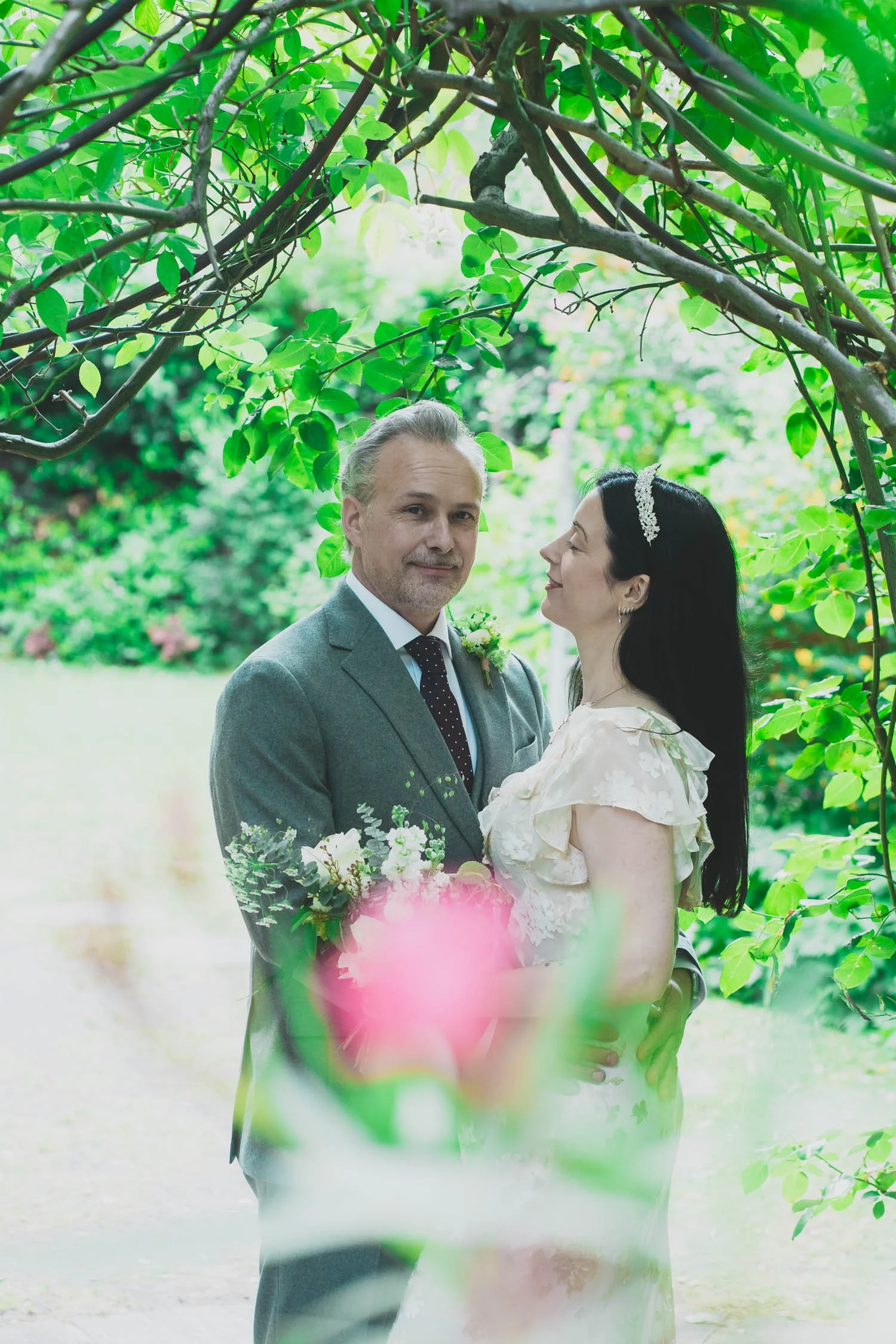 166-southwark-register-office-cutty-sark-pub-greenwich-wedding-photographer-london.jpg