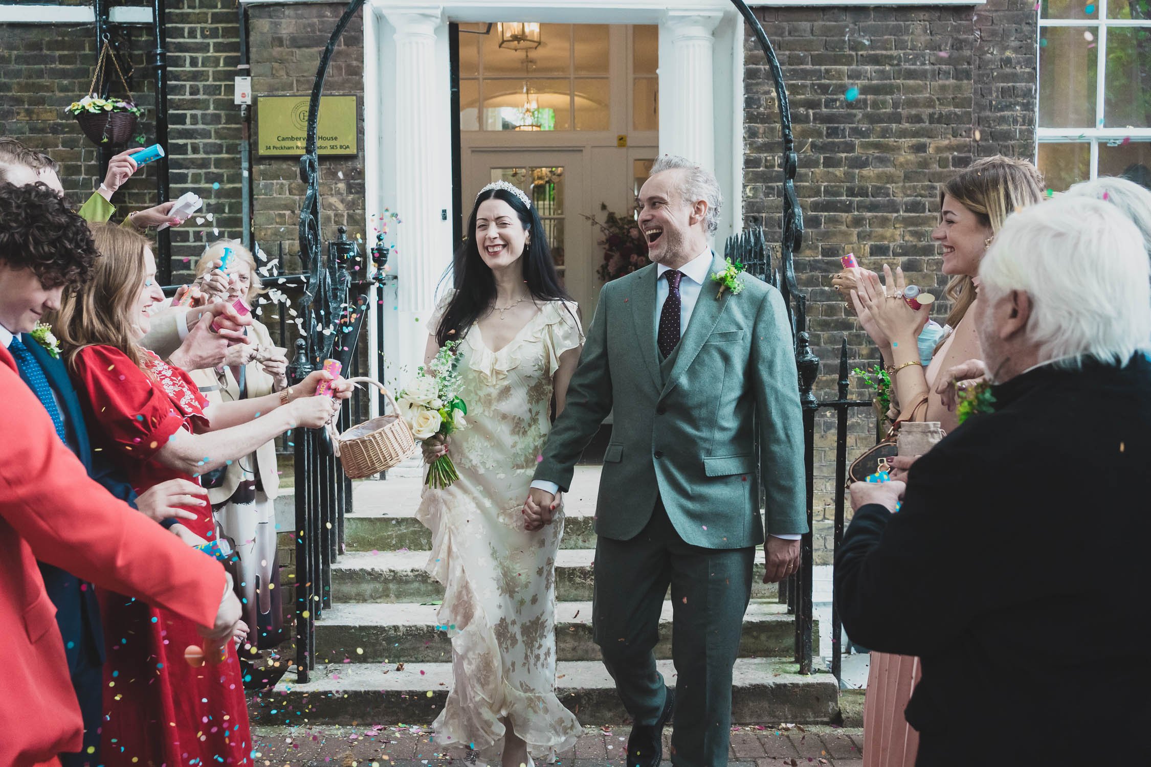 176-southwark-register-office-cutty-sark-pub-greenwich-wedding-photographer-london.jpg