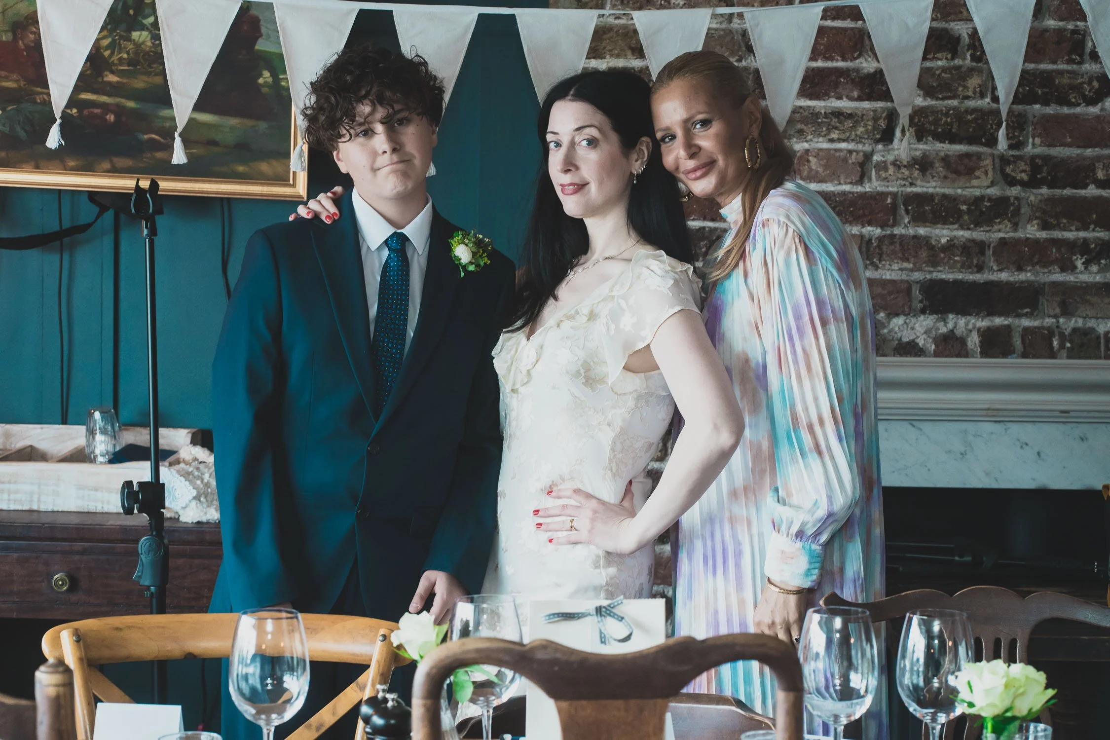 207-southwark-register-office-cutty-sark-pub-greenwich-wedding-photographer-london.jpg