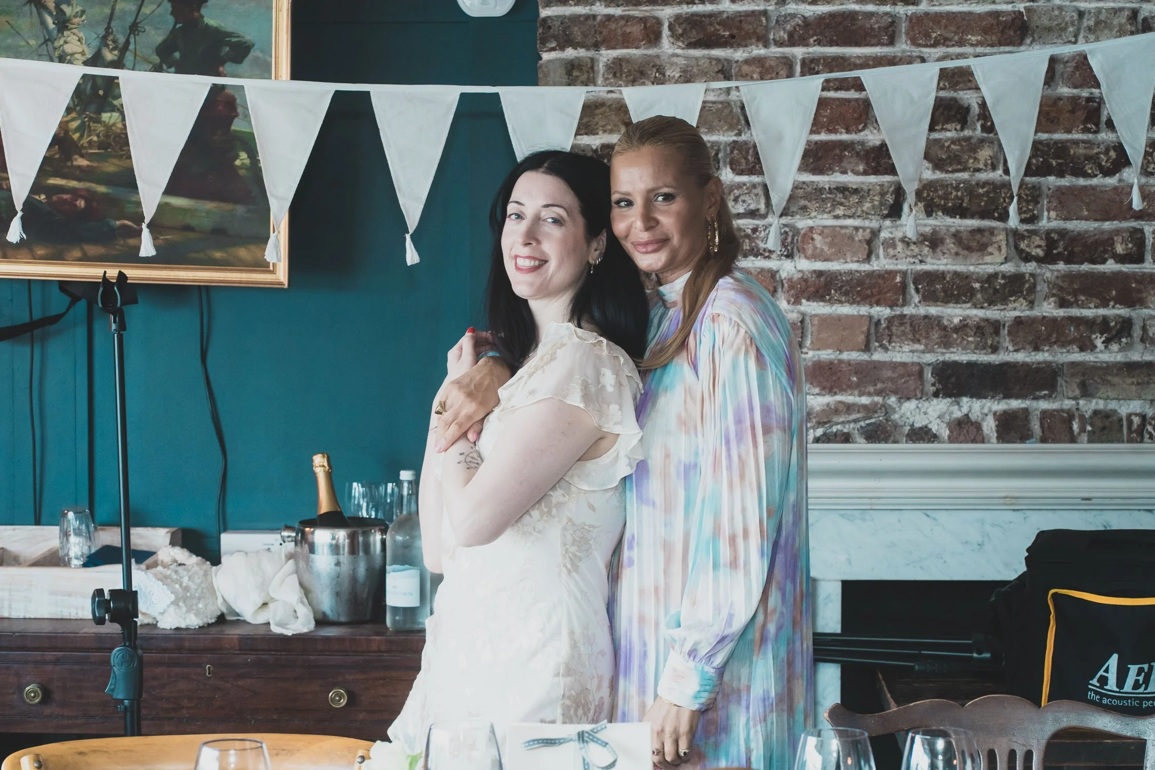 208-southwark-register-office-cutty-sark-pub-greenwich-wedding-photographer-london.jpg