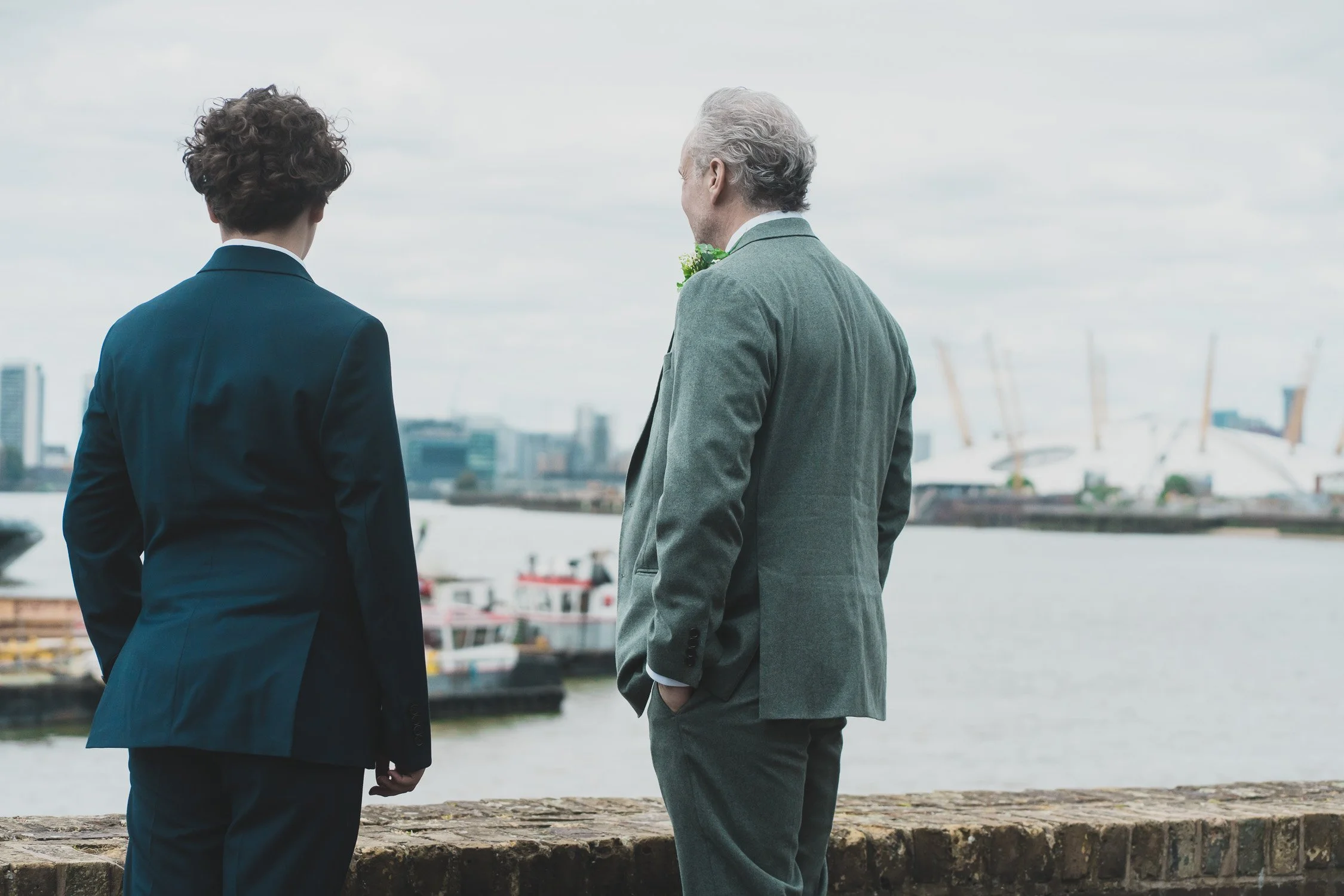 211-southwark-register-office-cutty-sark-pub-greenwich-wedding-photographer-london.jpg