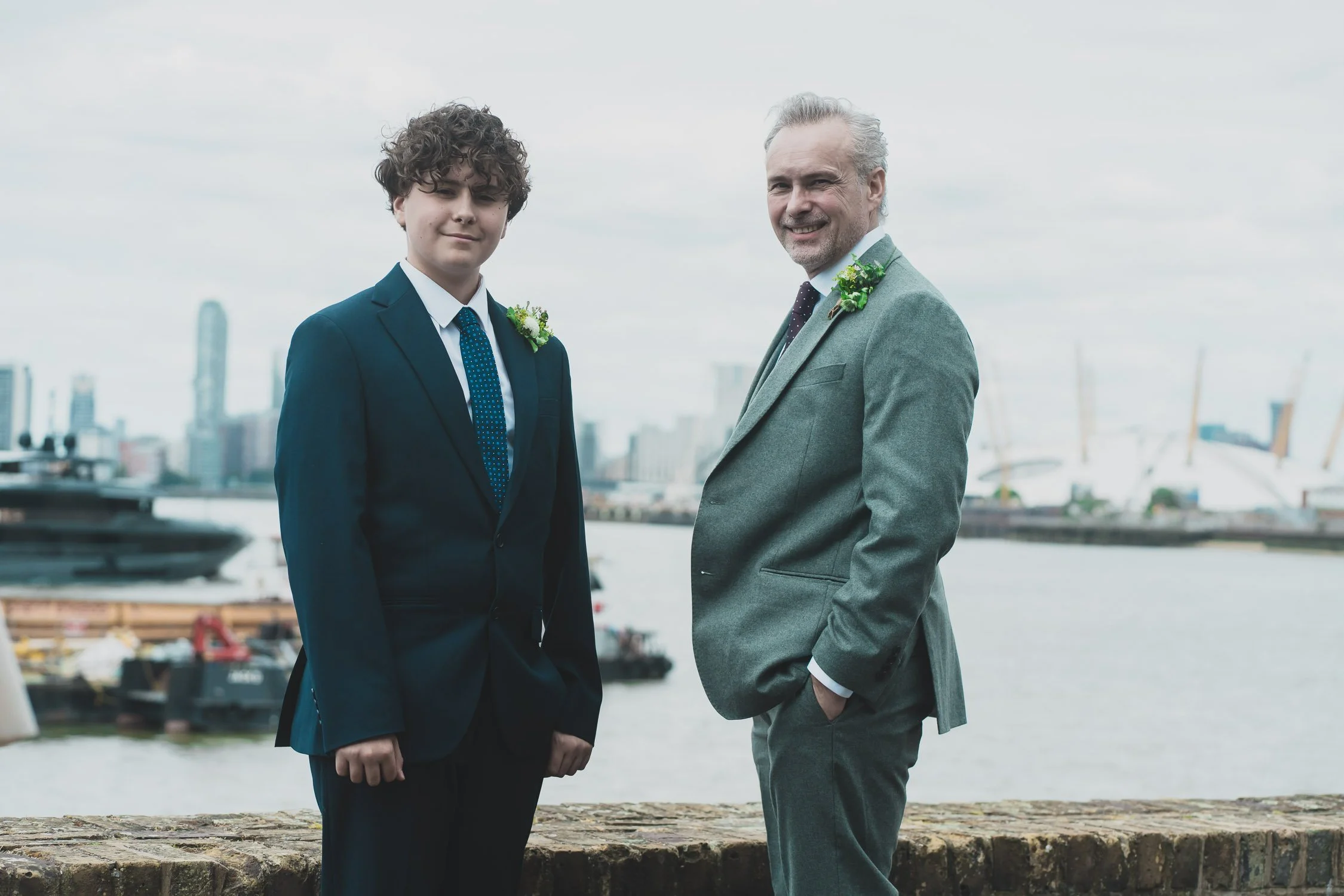 213-southwark-register-office-cutty-sark-pub-greenwich-wedding-photographer-london.jpg