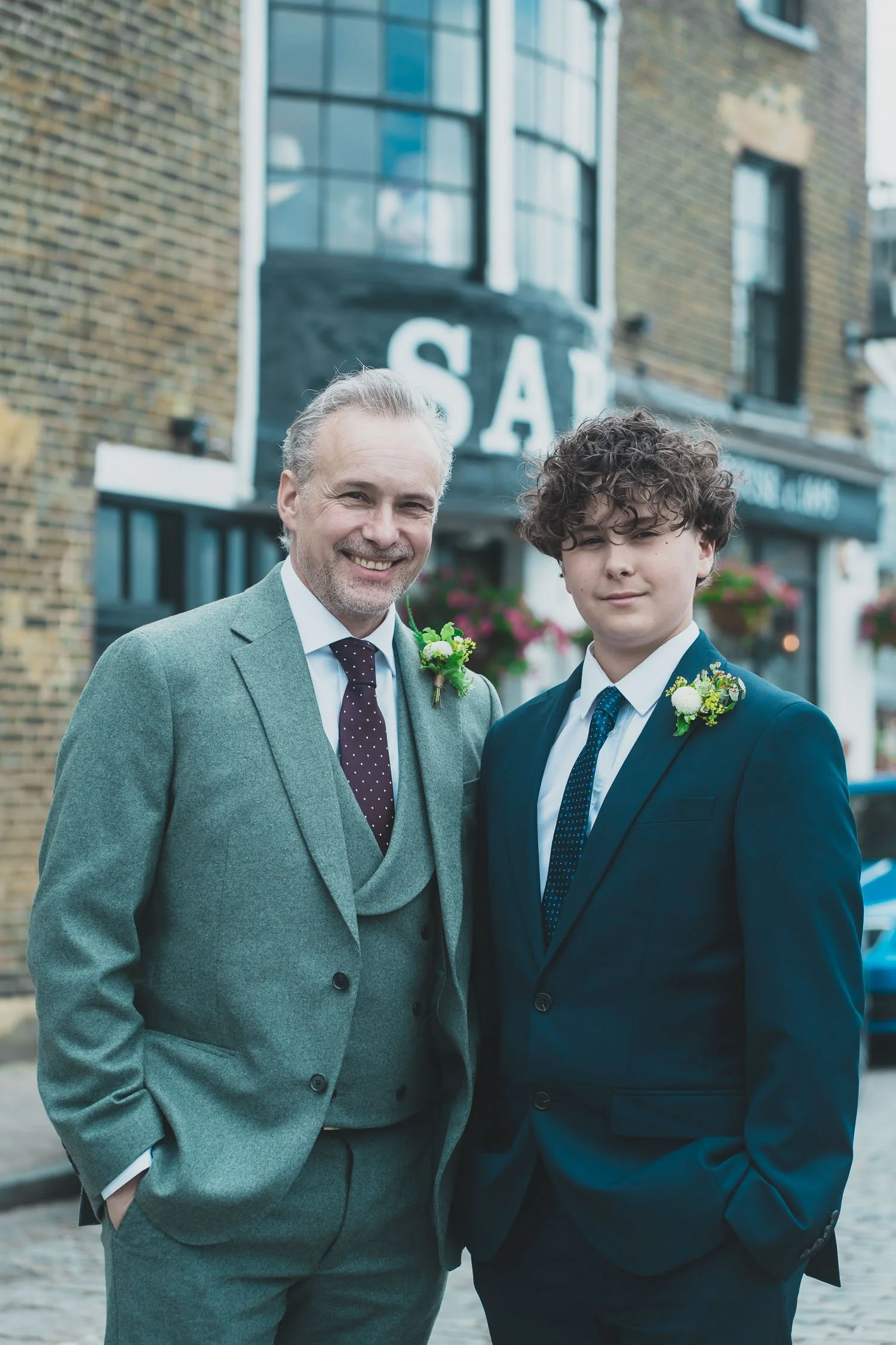 214-southwark-register-office-cutty-sark-pub-greenwich-wedding-photographer-london.jpg