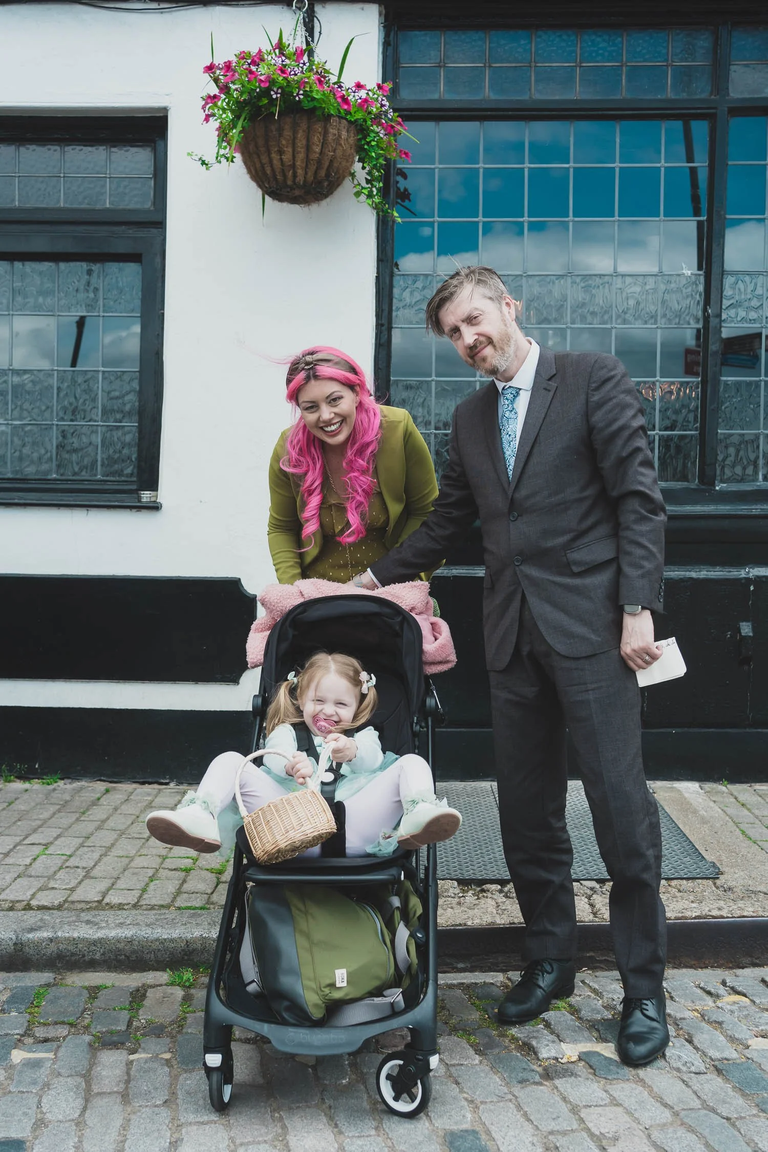 220-southwark-register-office-cutty-sark-pub-greenwich-wedding-photographer-london.jpg