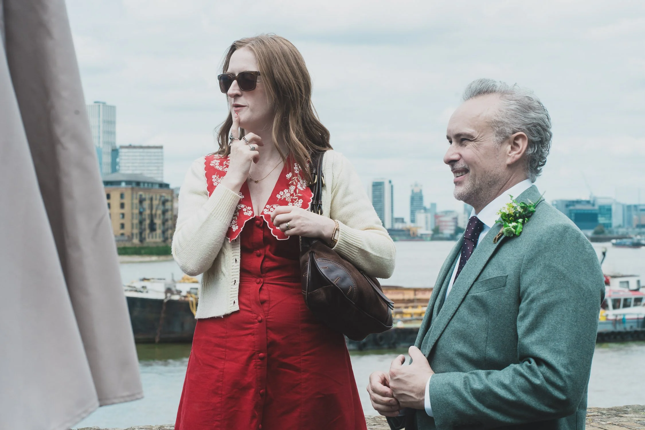 223-southwark-register-office-cutty-sark-pub-greenwich-wedding-photographer-london.jpg