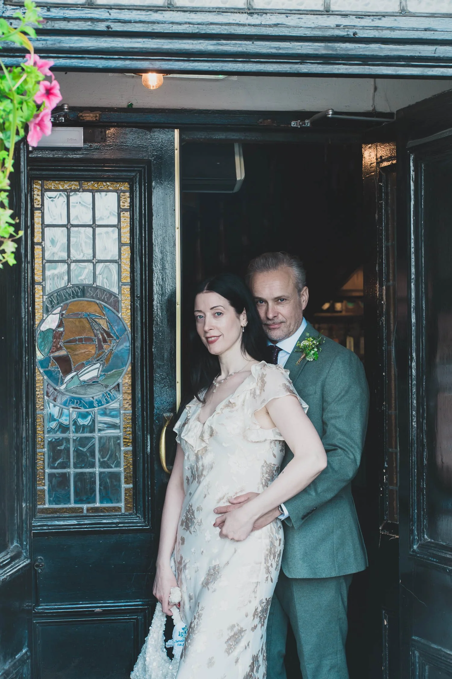 229-southwark-register-office-cutty-sark-pub-greenwich-wedding-photographer-london.jpg
