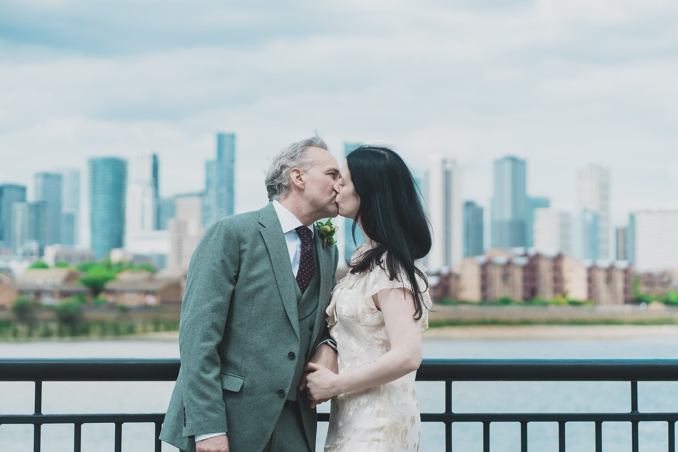 243-southwark-register-office-cutty-sark-pub-greenwich-wedding-photographer-london.jpg