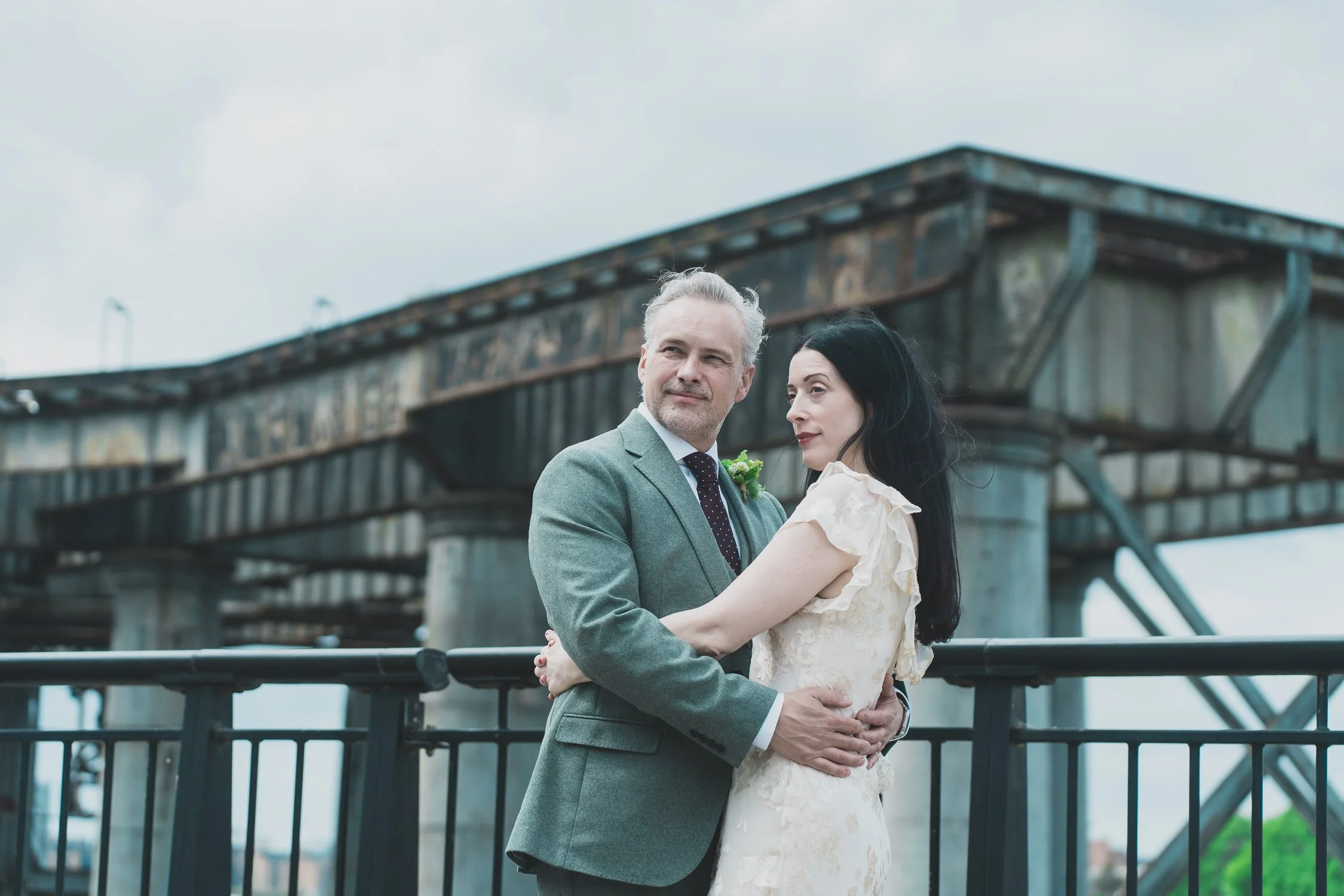 248-southwark-register-office-cutty-sark-pub-greenwich-wedding-photographer-london.jpg