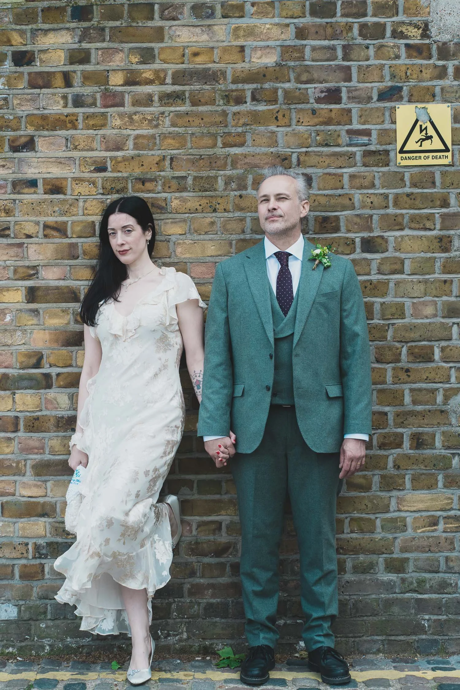 251-southwark-register-office-cutty-sark-pub-greenwich-wedding-photographer-london.jpg