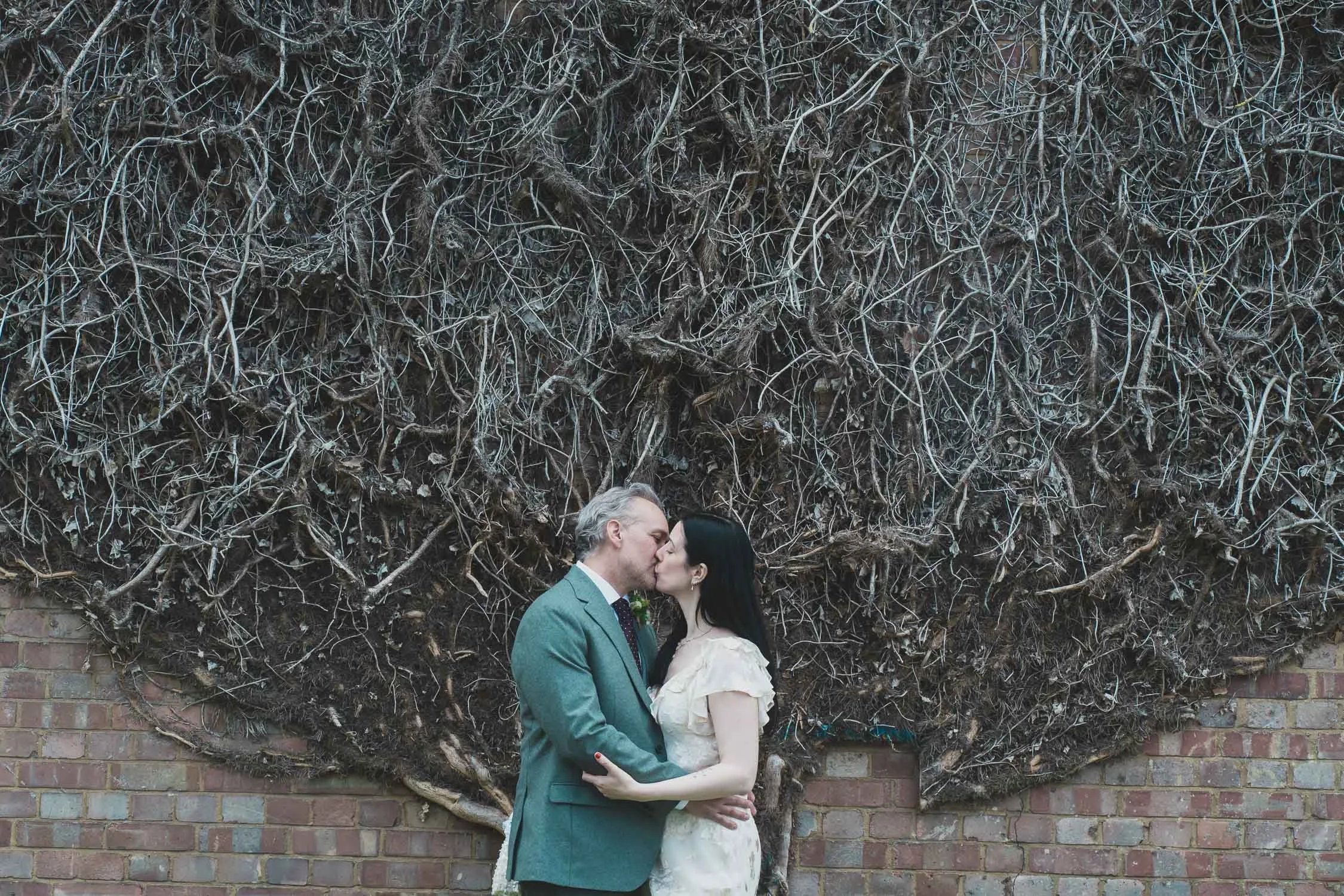 260-southwark-register-office-cutty-sark-pub-greenwich-wedding-photographer-london.jpg