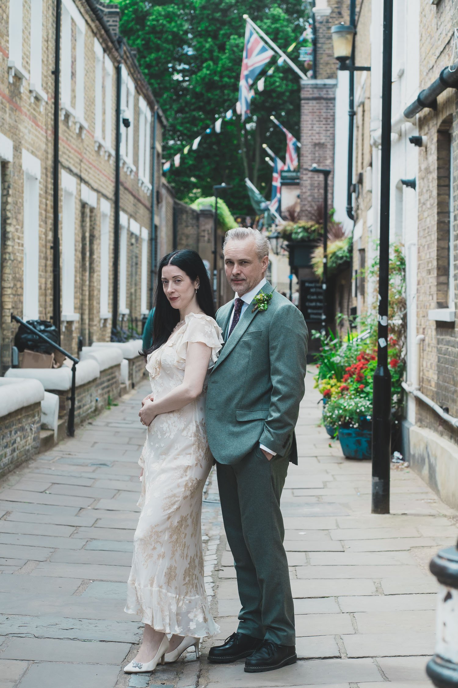 263-southwark-register-office-cutty-sark-pub-greenwich-wedding-photographer-london.jpg