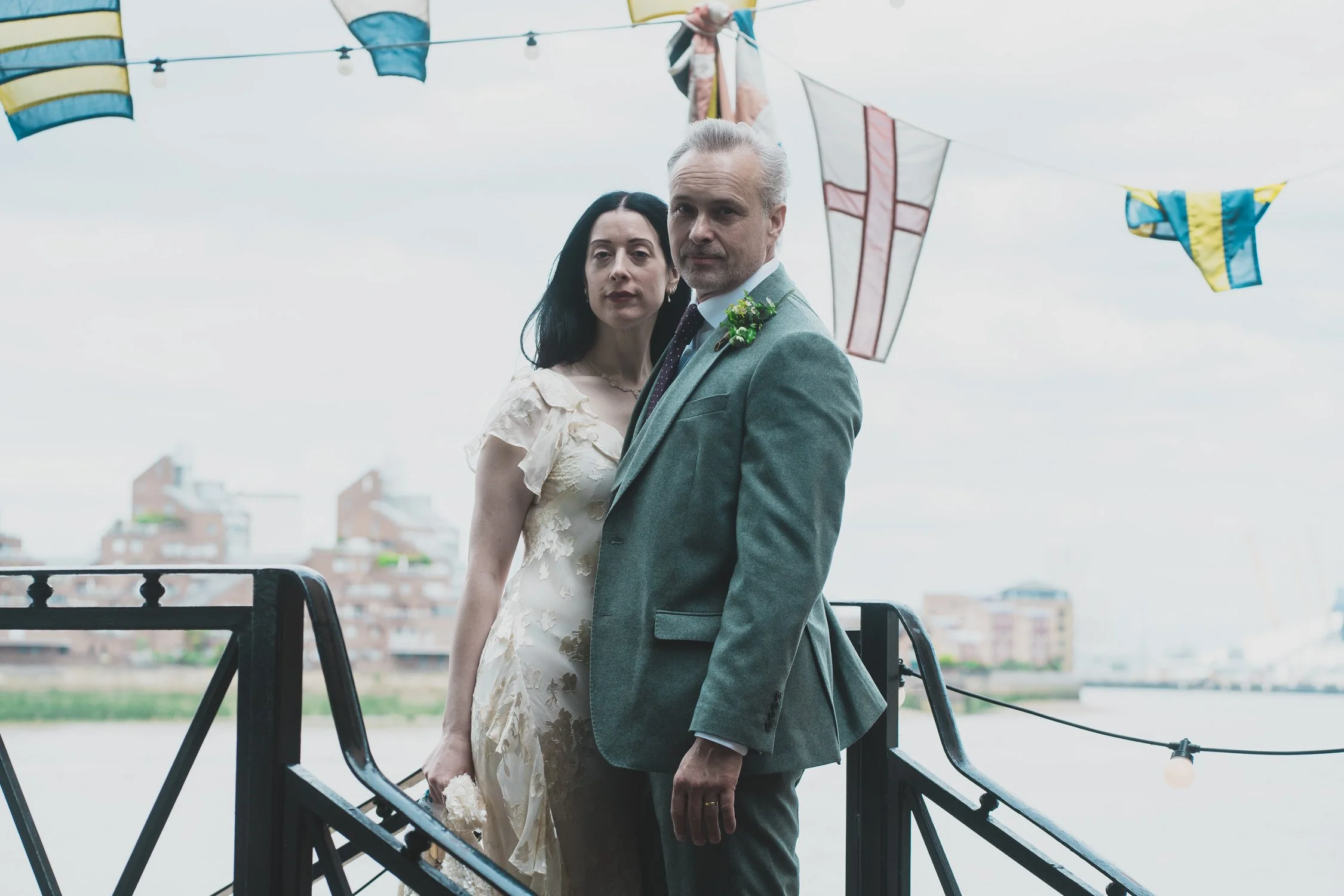 270-southwark-register-office-cutty-sark-pub-greenwich-wedding-photographer-london.jpg