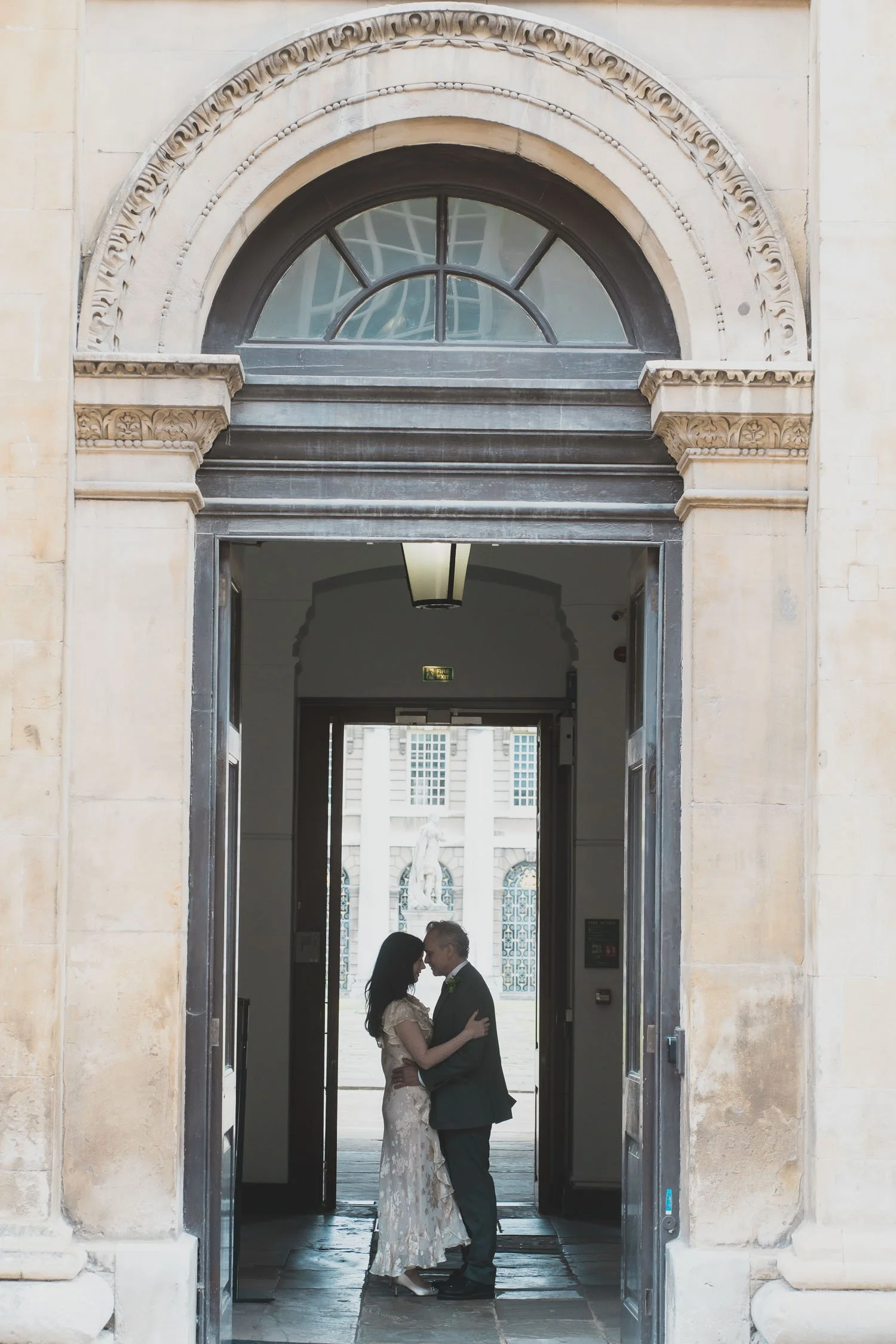 279-southwark-register-office-cutty-sark-pub-greenwich-wedding-photographer-london.jpg