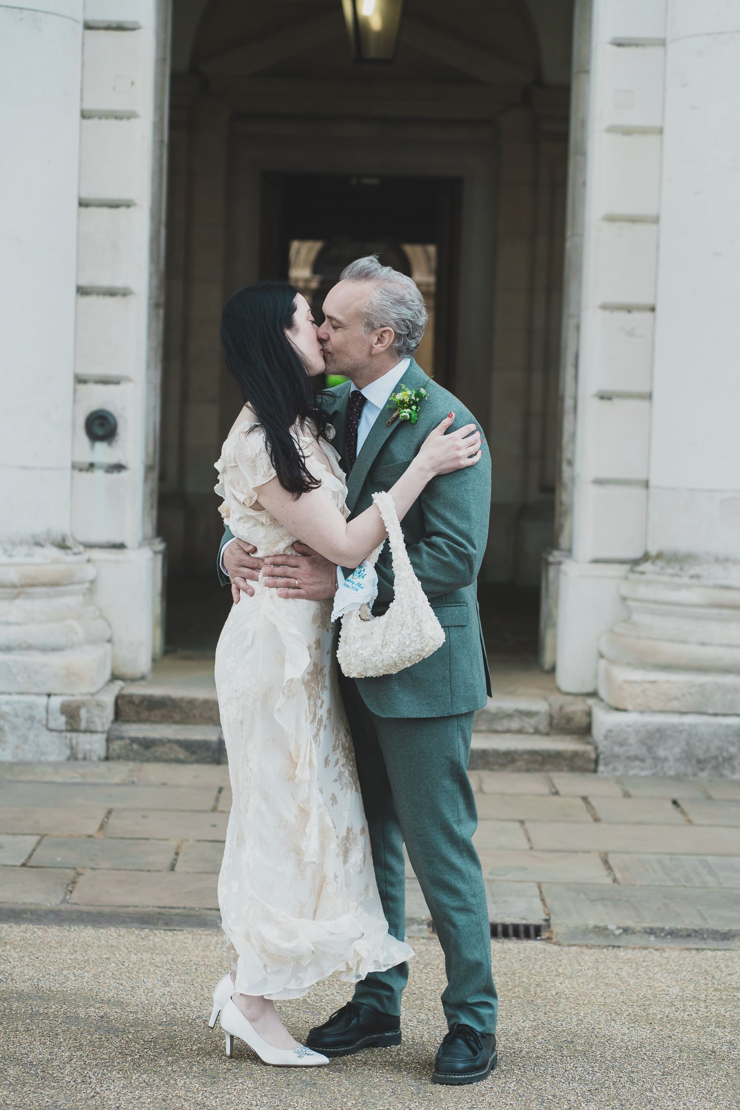 293-southwark-register-office-cutty-sark-pub-greenwich-wedding-photographer-london.jpg