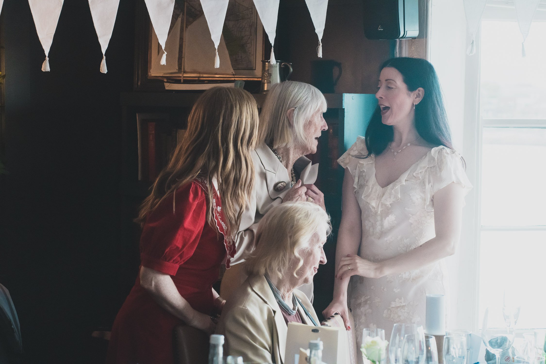 352-southwark-register-office-cutty-sark-pub-greenwich-wedding-photographer-london.jpg