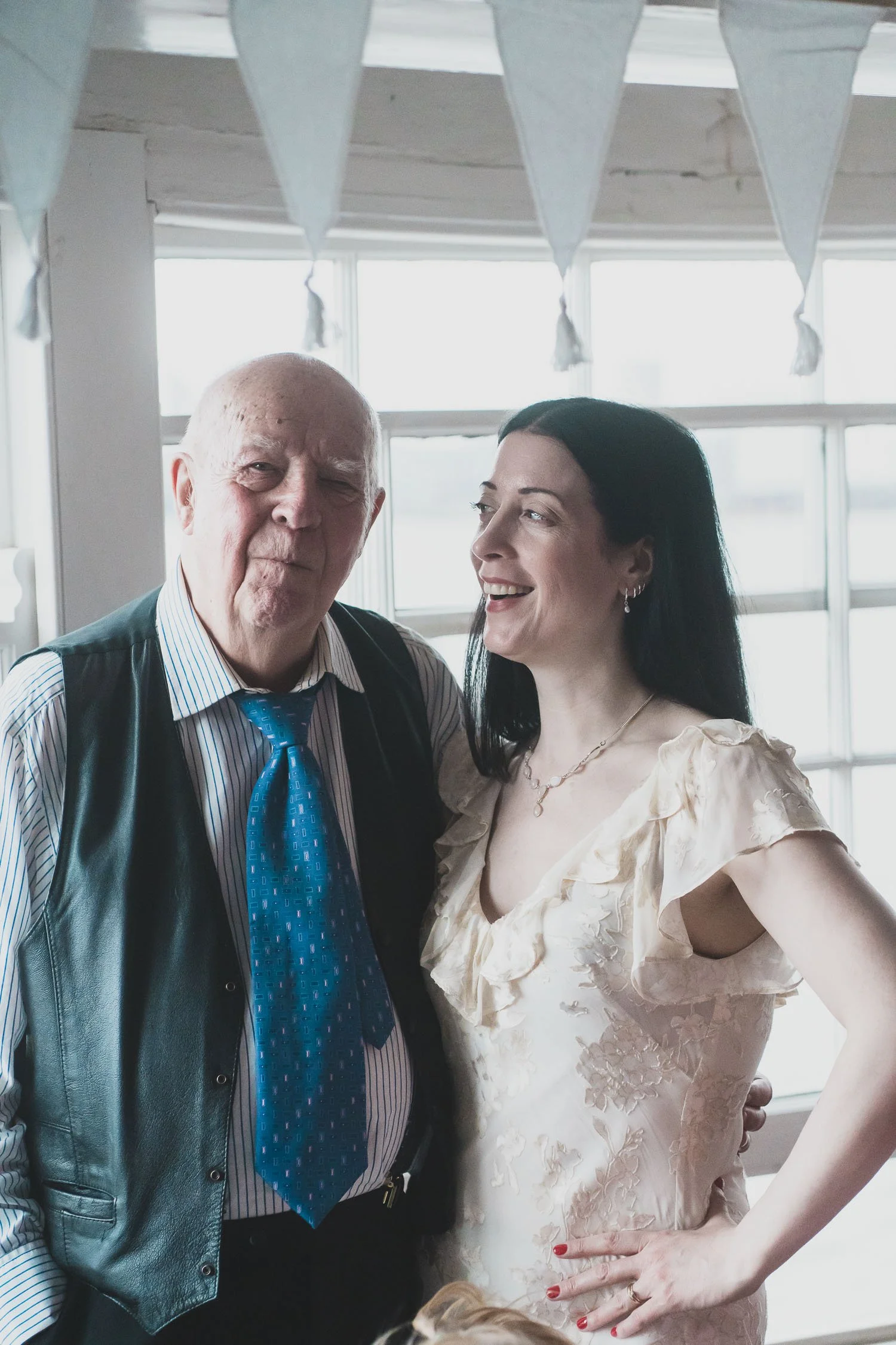 358-southwark-register-office-cutty-sark-pub-greenwich-wedding-photographer-london.jpg