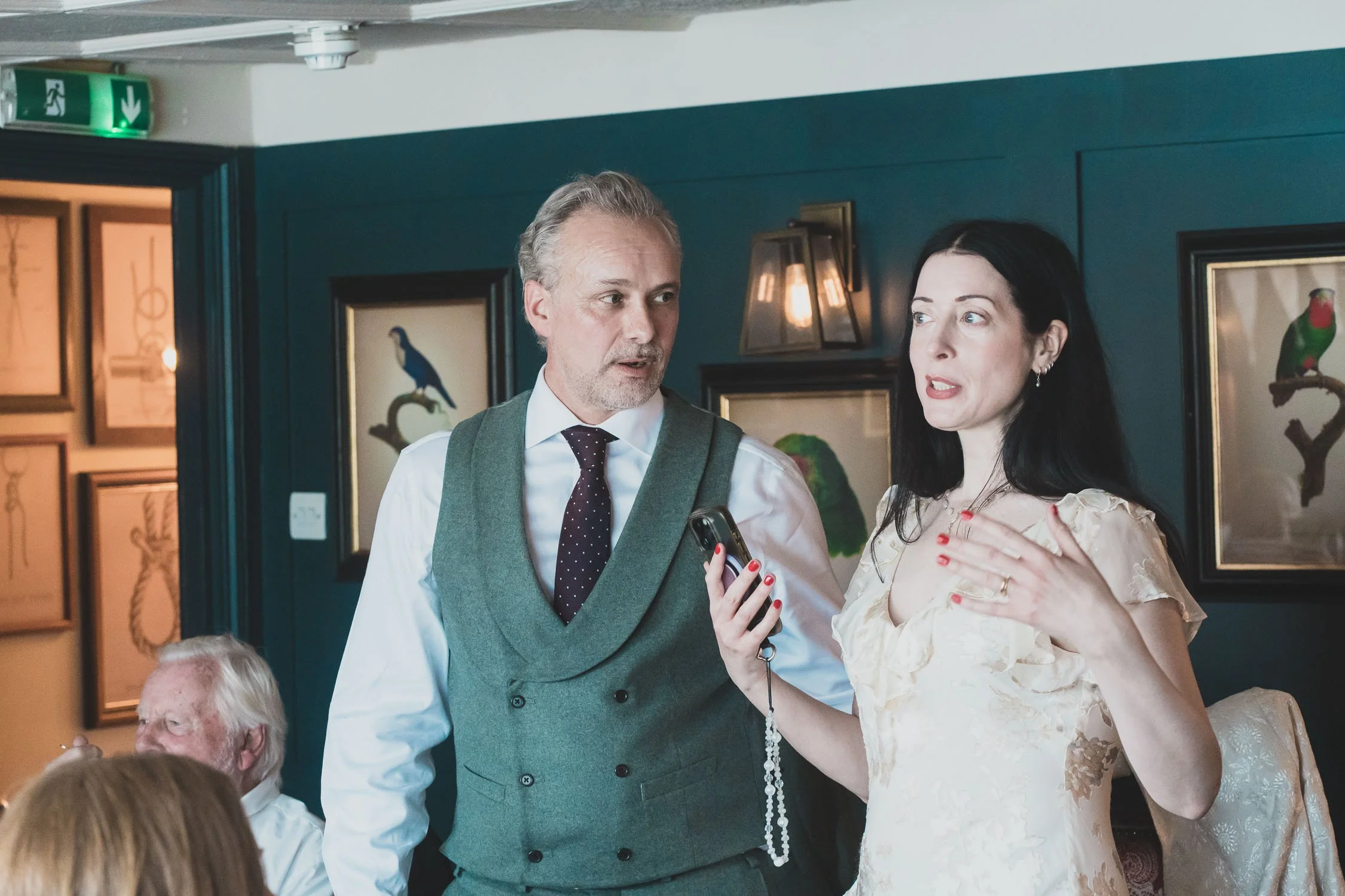370-southwark-register-office-cutty-sark-pub-greenwich-wedding-photographer-london.jpg