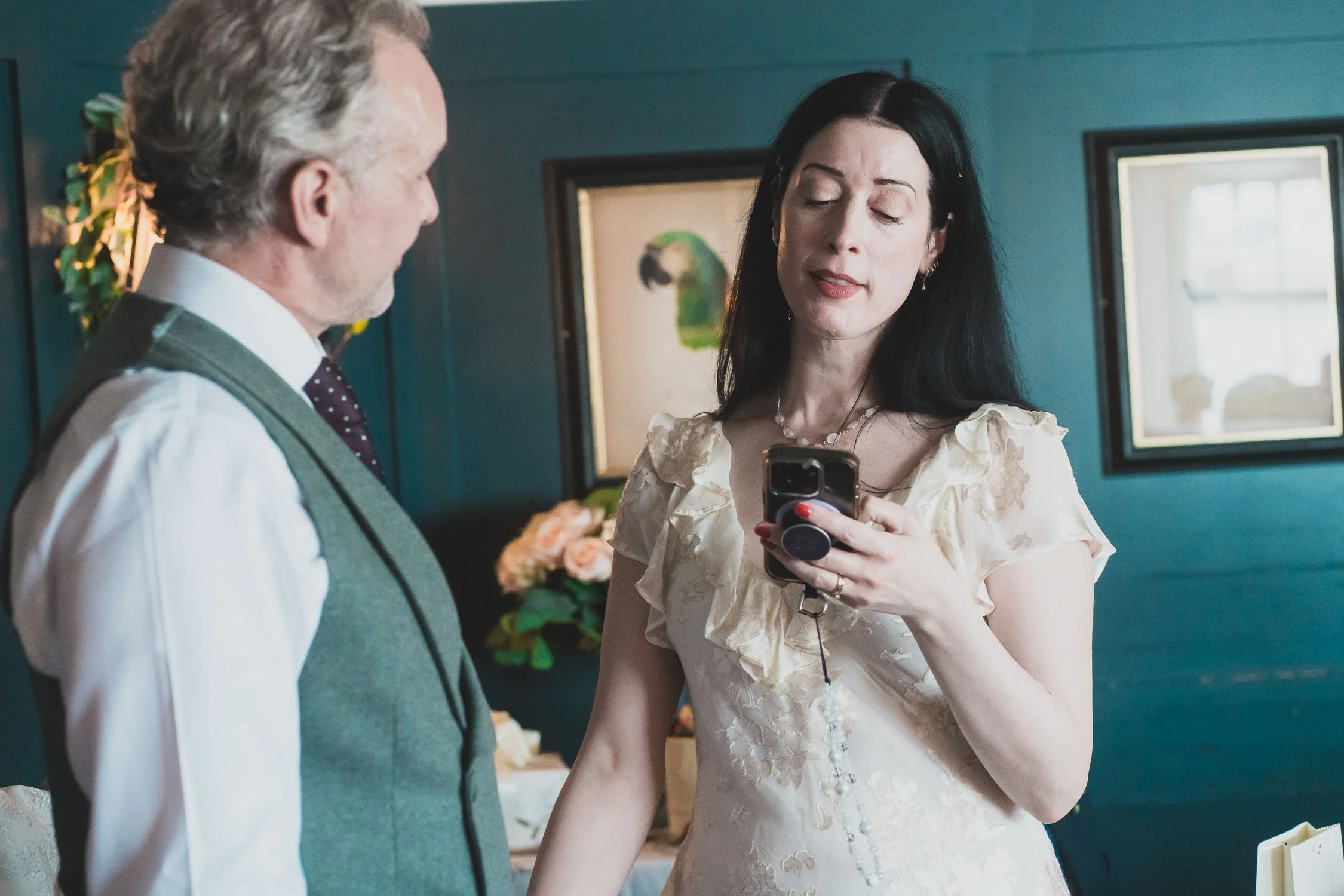 383-southwark-register-office-cutty-sark-pub-greenwich-wedding-photographer-london.jpg