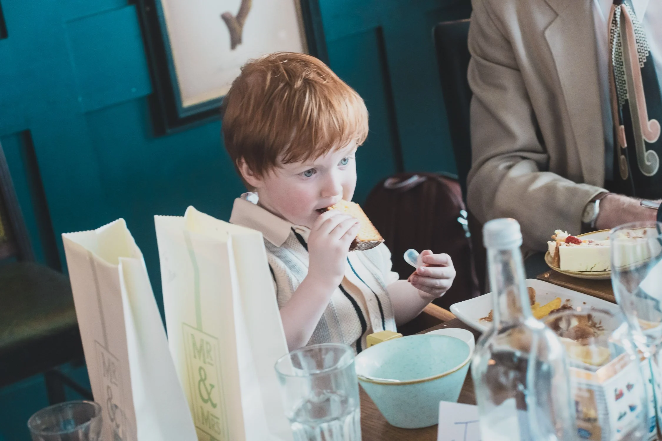 419-southwark-register-office-cutty-sark-pub-greenwich-wedding-photographer-london.jpg