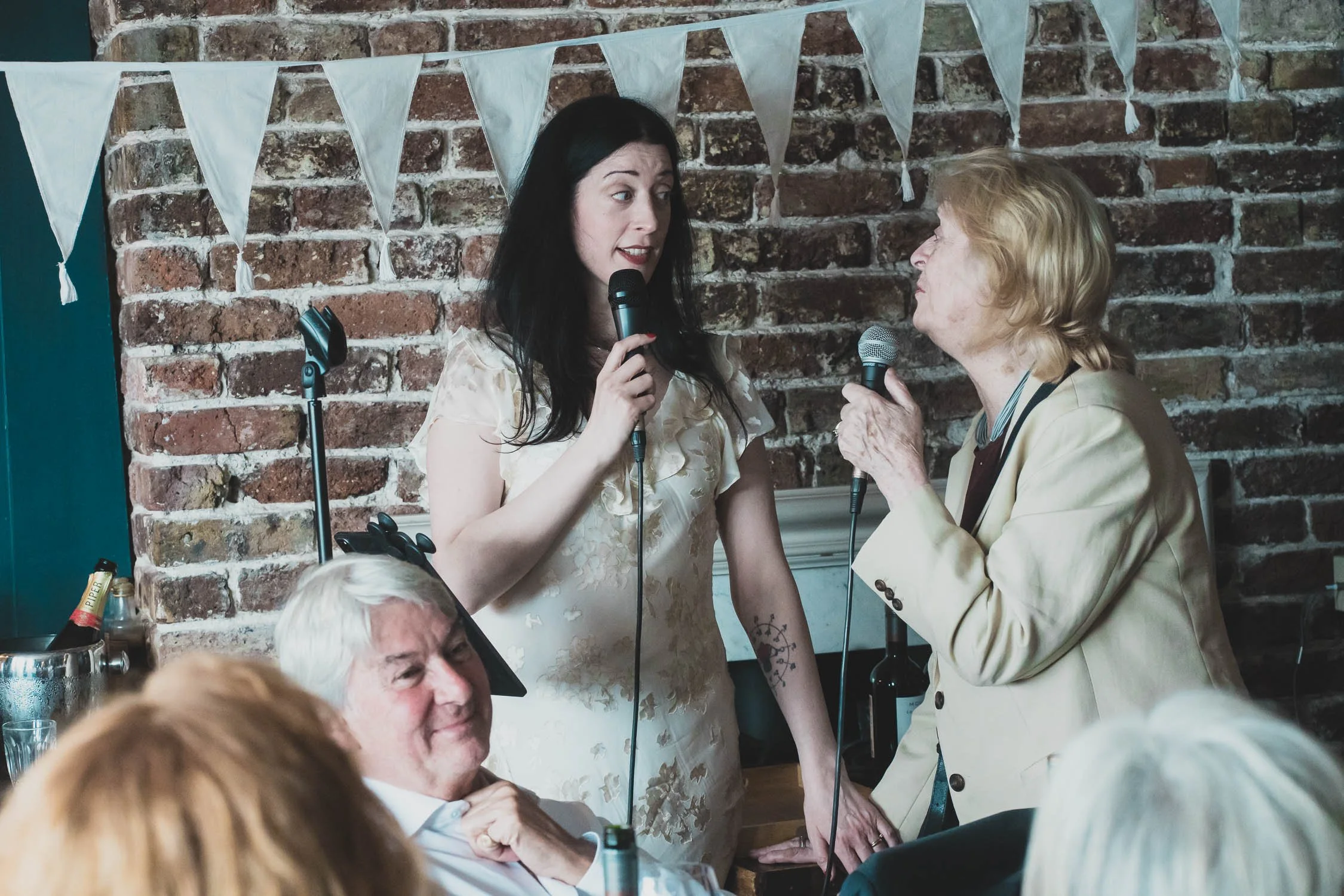 432-southwark-register-office-cutty-sark-pub-greenwich-wedding-photographer-london.jpg