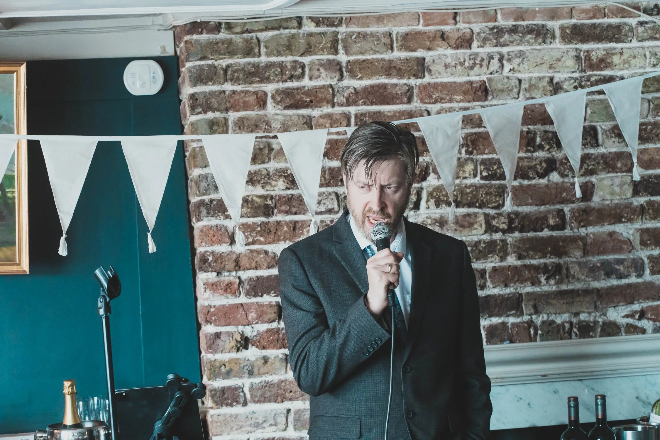 436-southwark-register-office-cutty-sark-pub-greenwich-wedding-photographer-london.jpg