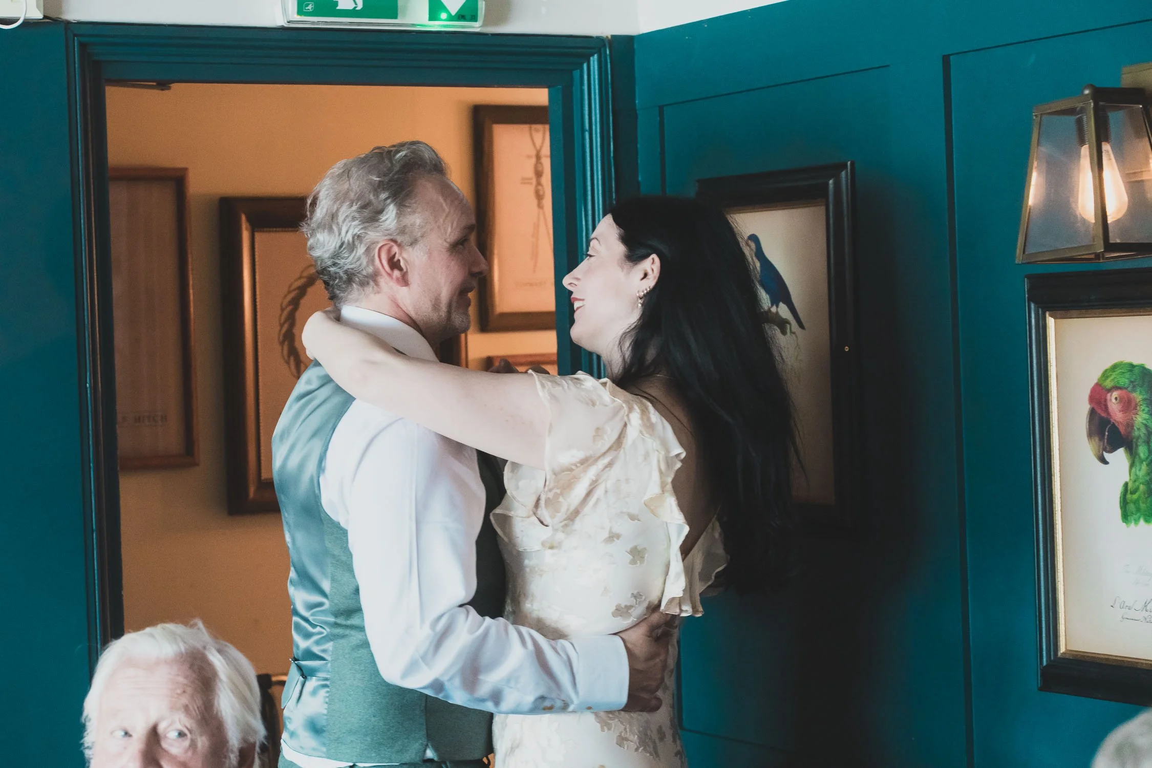 456-southwark-register-office-cutty-sark-pub-greenwich-wedding-photographer-london.jpg