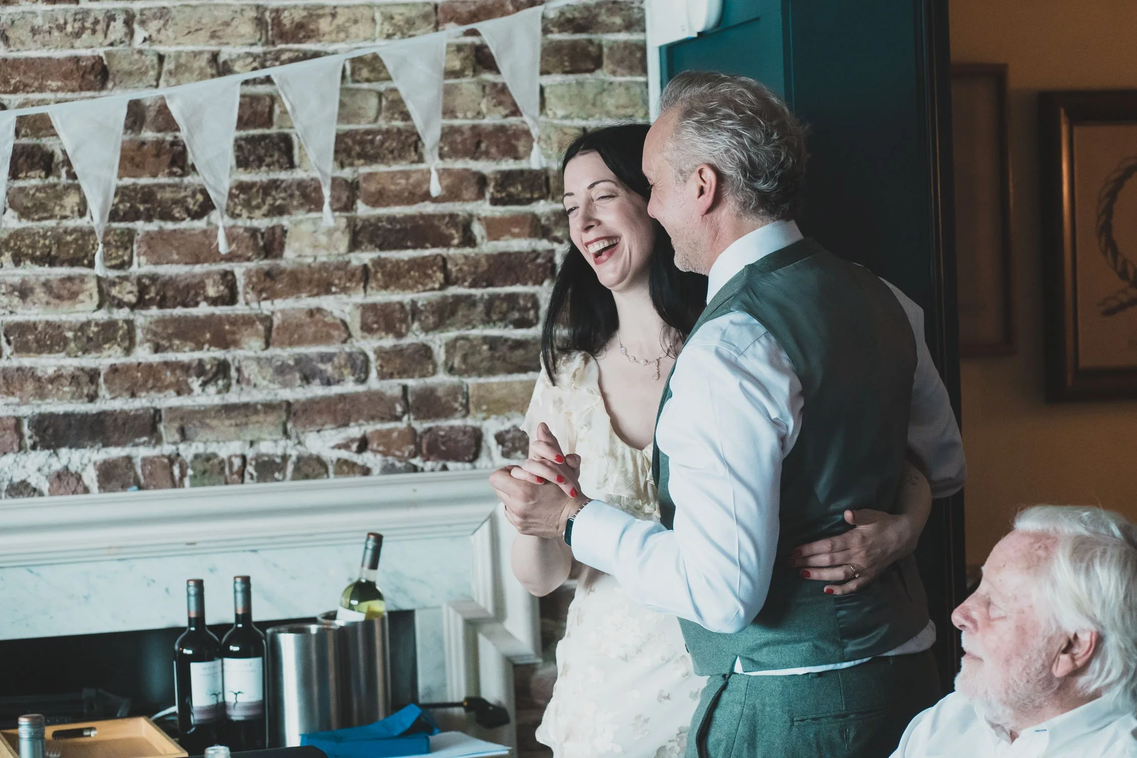 460-southwark-register-office-cutty-sark-pub-greenwich-wedding-photographer-london.jpg