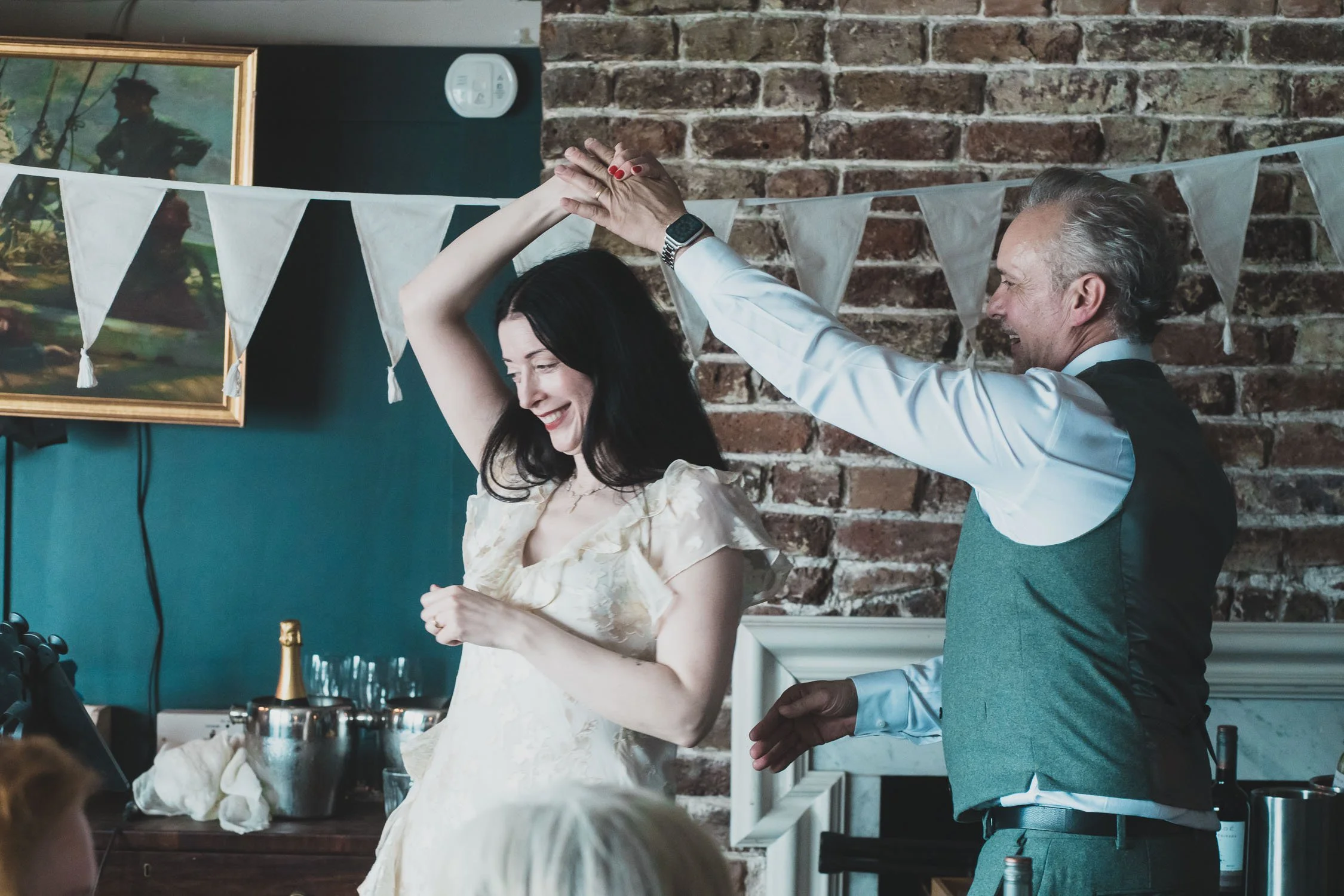466-southwark-register-office-cutty-sark-pub-greenwich-wedding-photographer-london.jpg